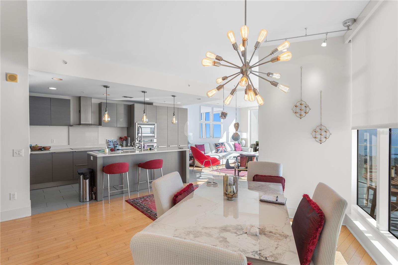 Image 6 of 53 For 175 1st Street S 2107