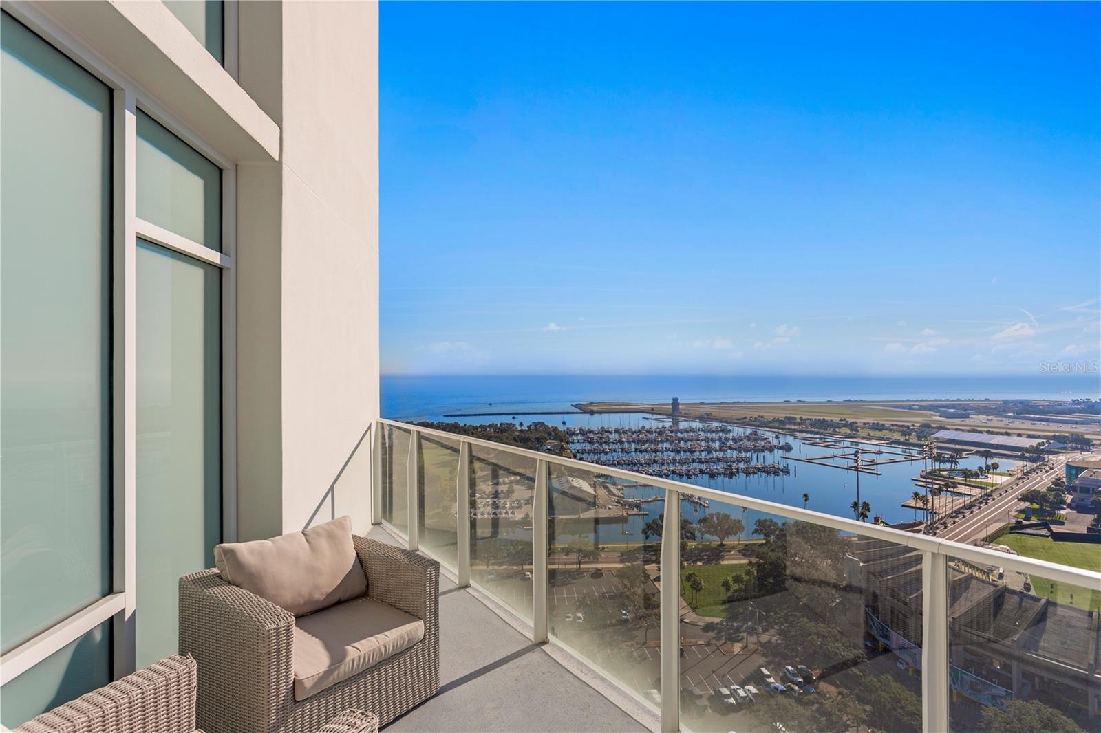 Image 8 of 53 For 175 1st Street S 2107