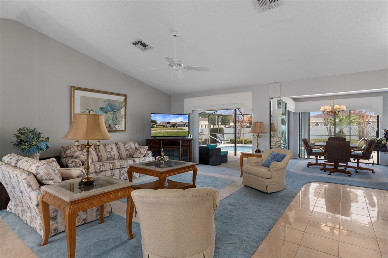 Listing photo id 11 for 1186 Muscovy Drive