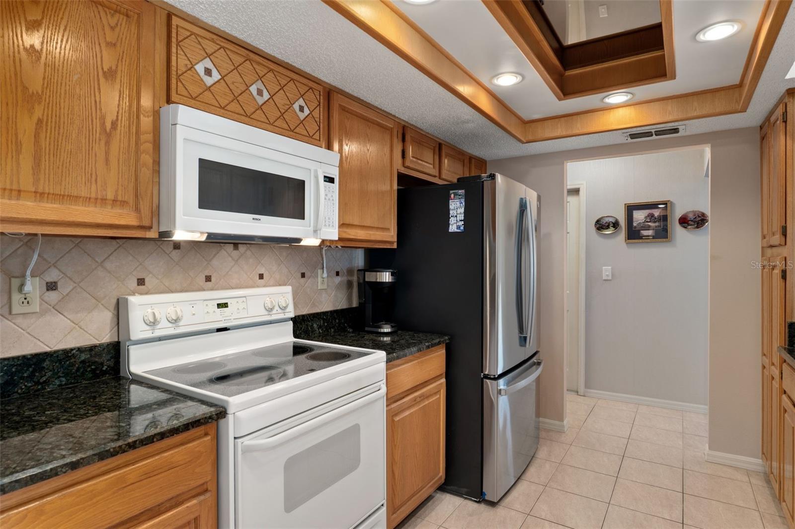 Listing photo id 17 for 1186 Muscovy Drive