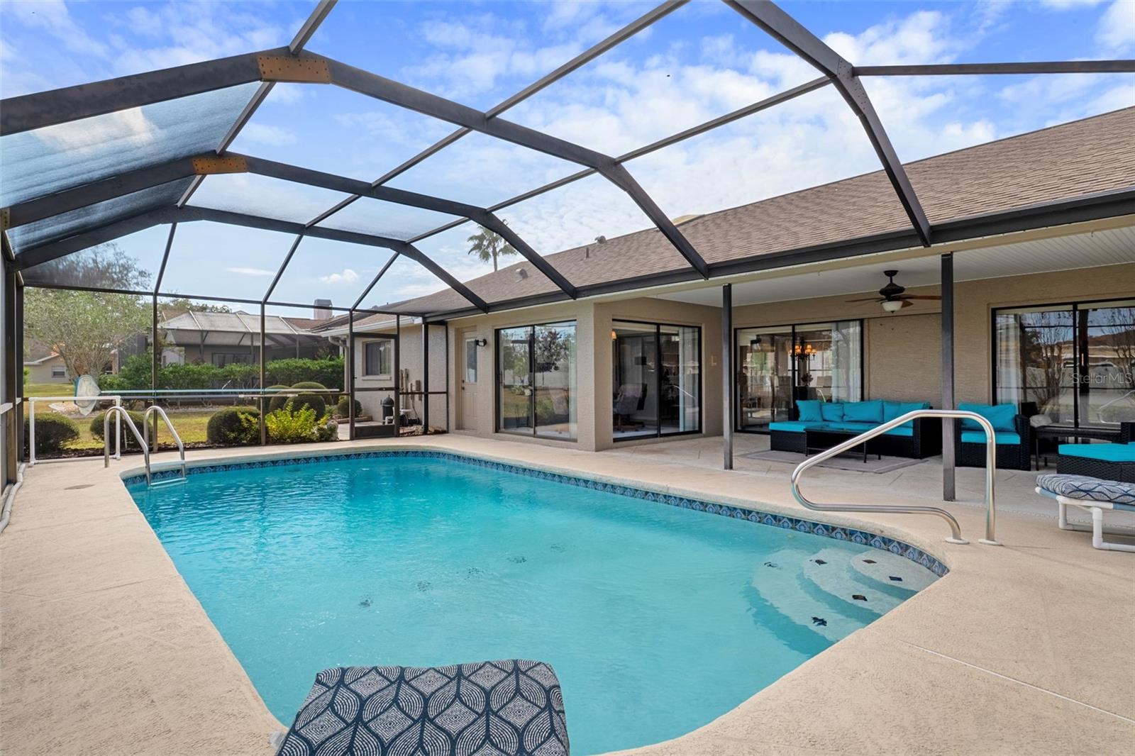 Listing photo id 0 for 1186 Muscovy Drive