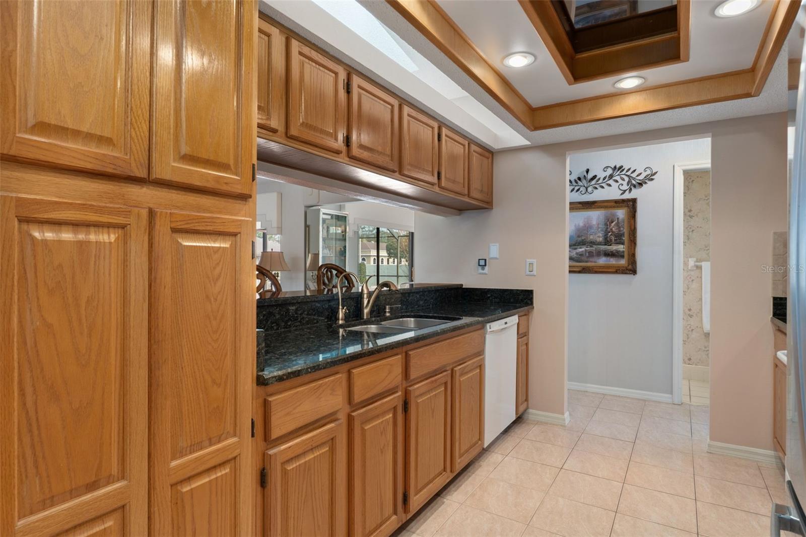 Listing photo id 19 for 1186 Muscovy Drive