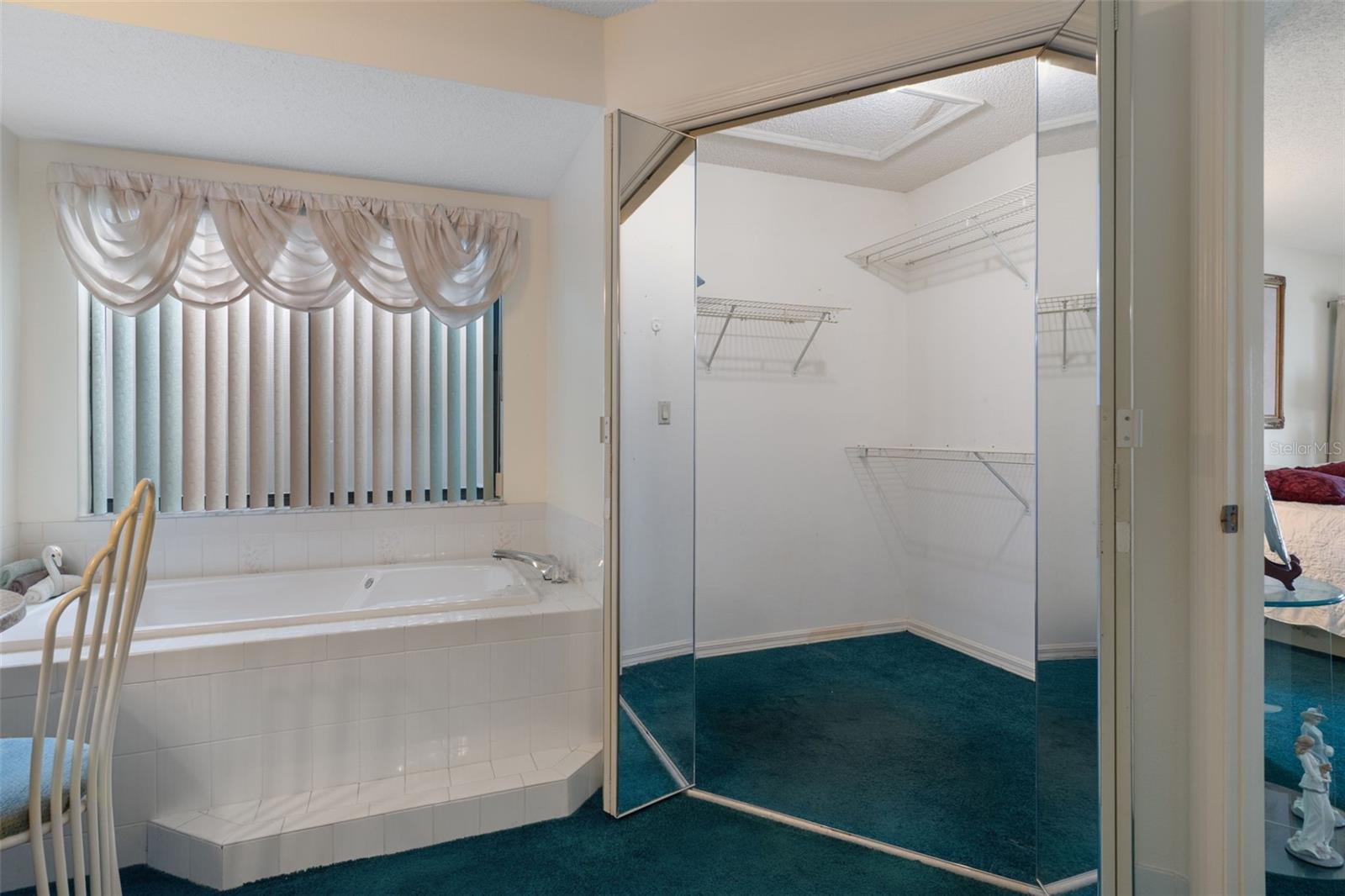 Listing photo id 28 for 1186 Muscovy Drive