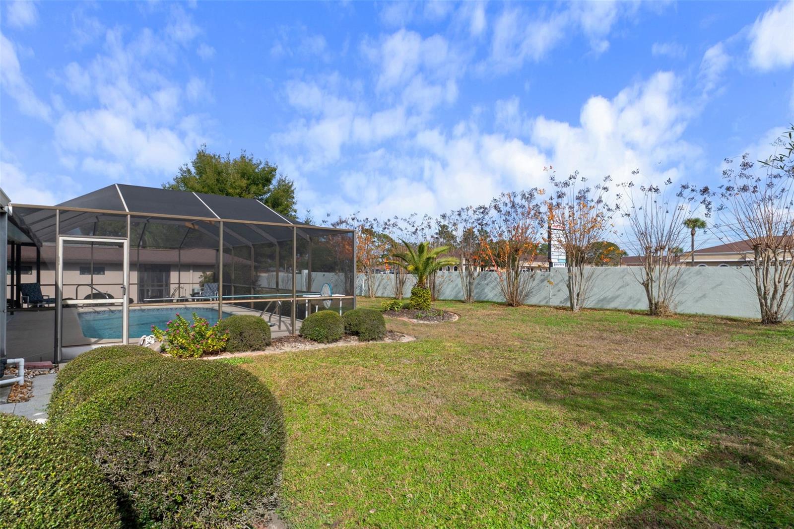 Listing photo id 46 for 1186 Muscovy Drive