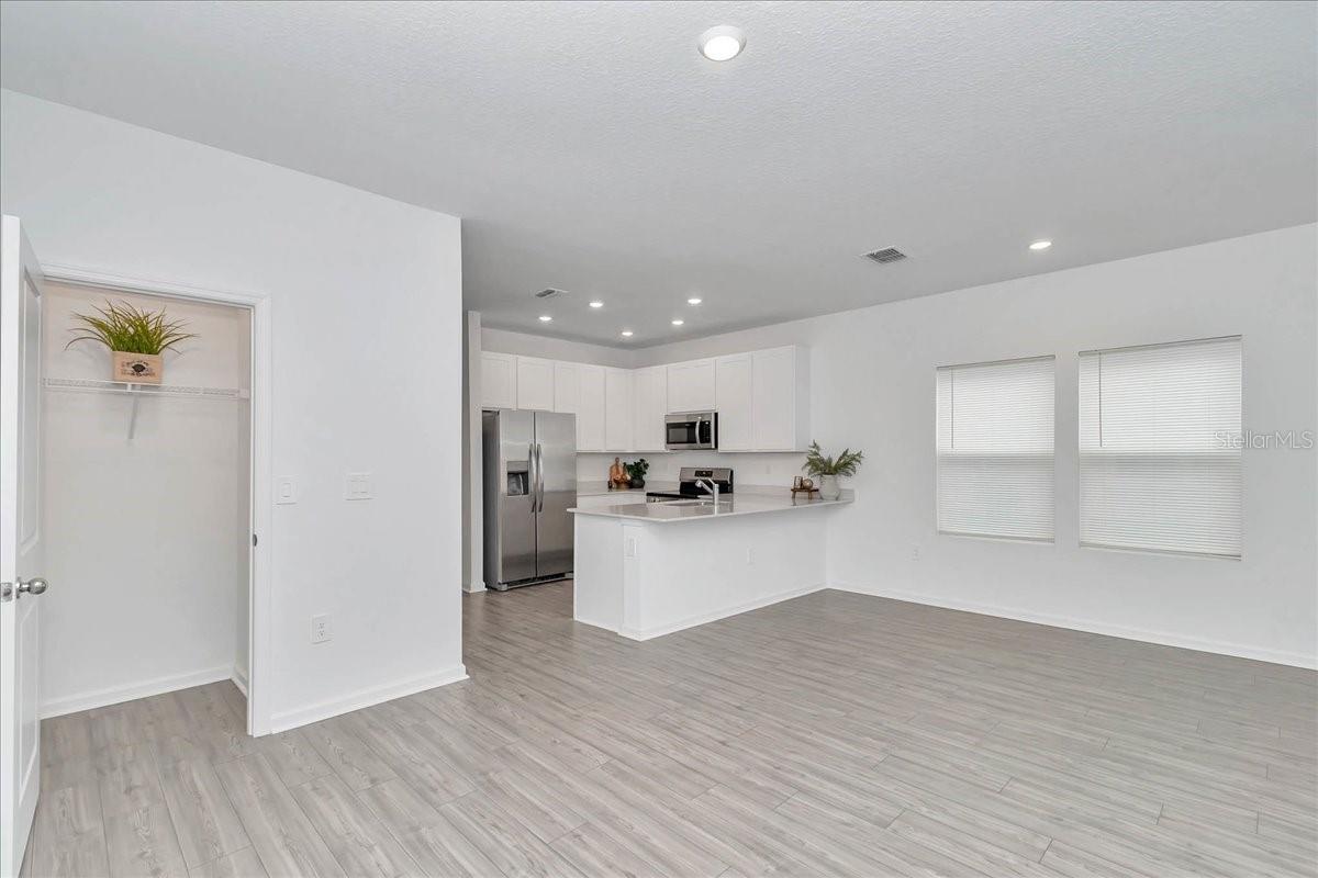 Image 14 of 35 For 4947 81st Loop