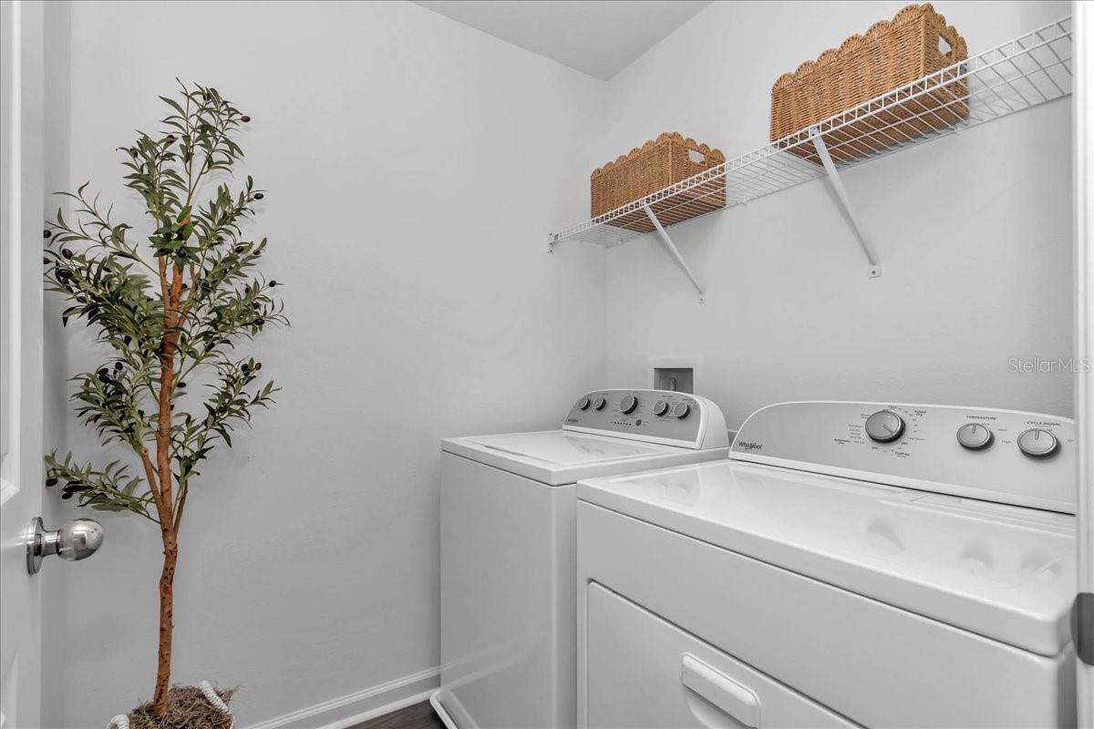 Image 26 of 35 For 4947 81st Loop