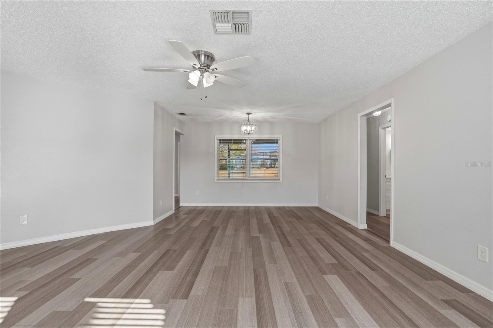 Image 14 of 53 For 12641 Shadow Ridge Boulevard