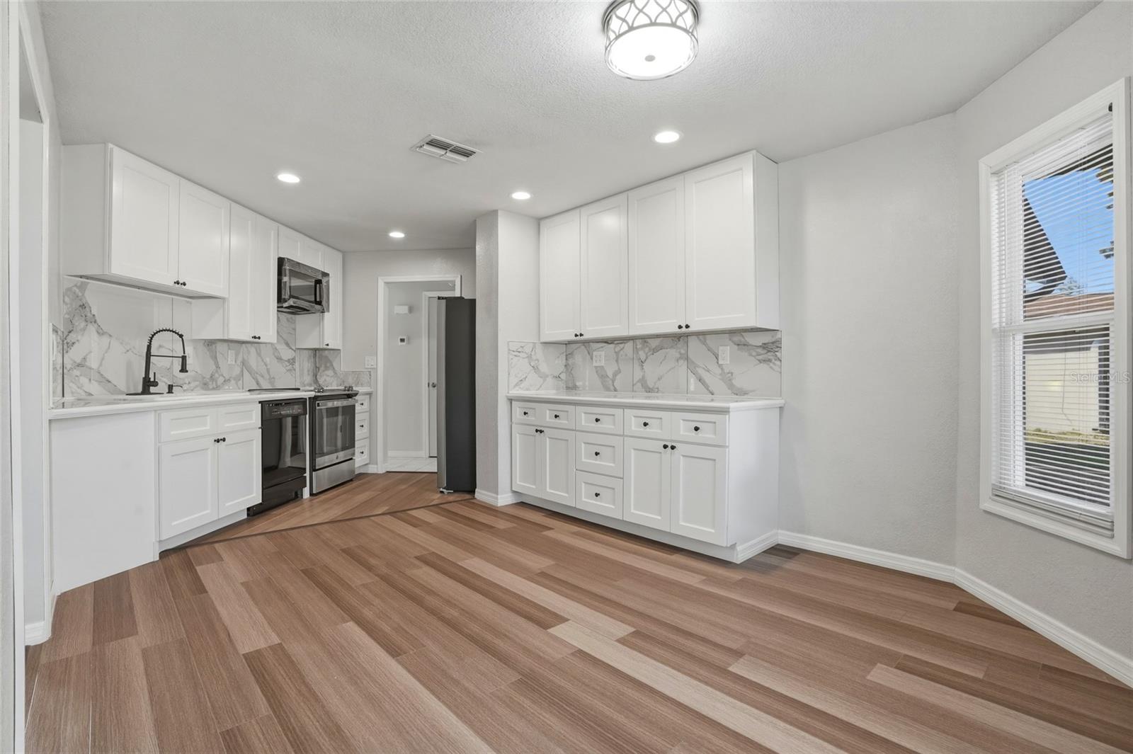 Image 18 of 53 For 12641 Shadow Ridge Boulevard