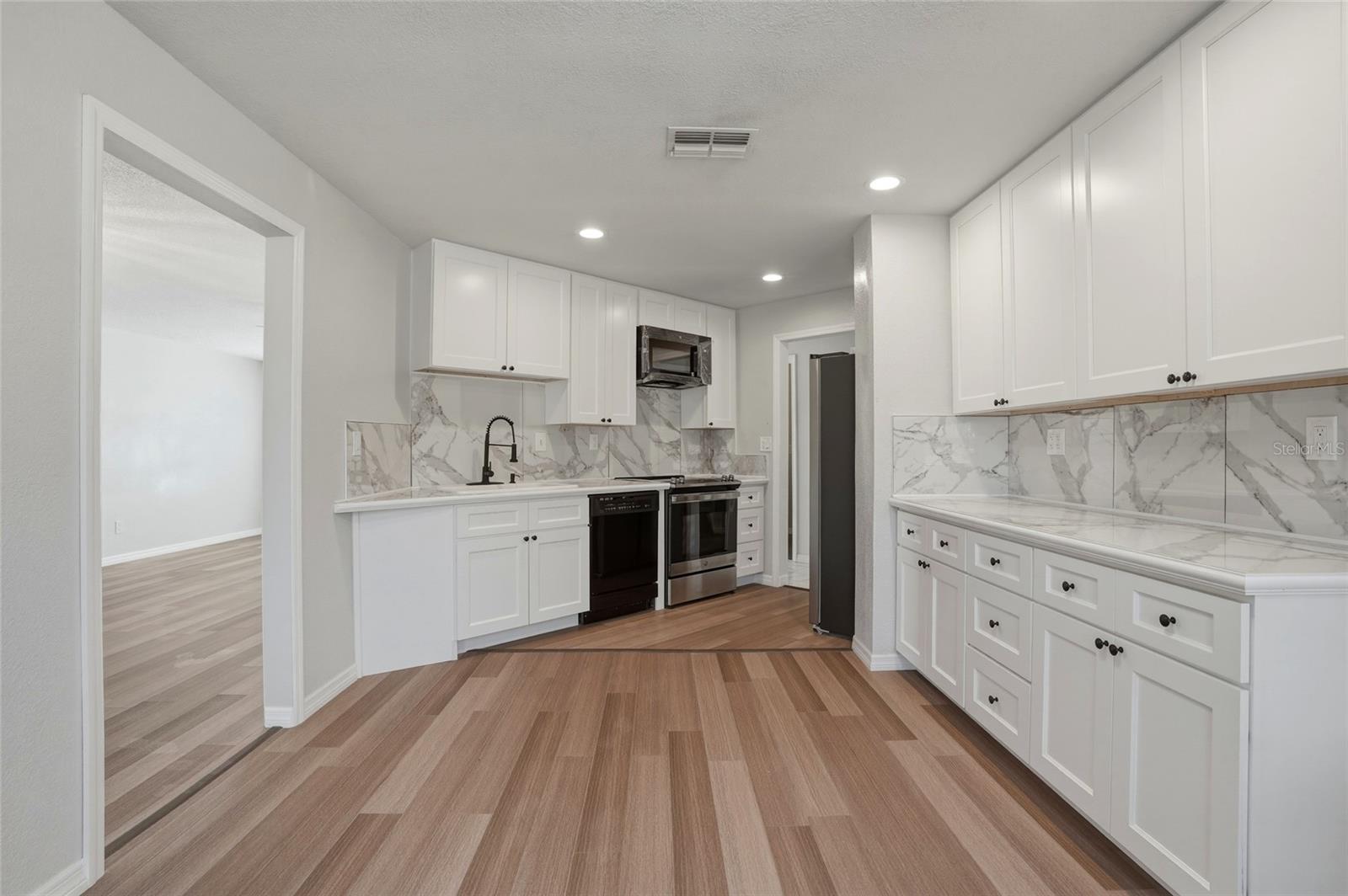 Image 19 of 53 For 12641 Shadow Ridge Boulevard