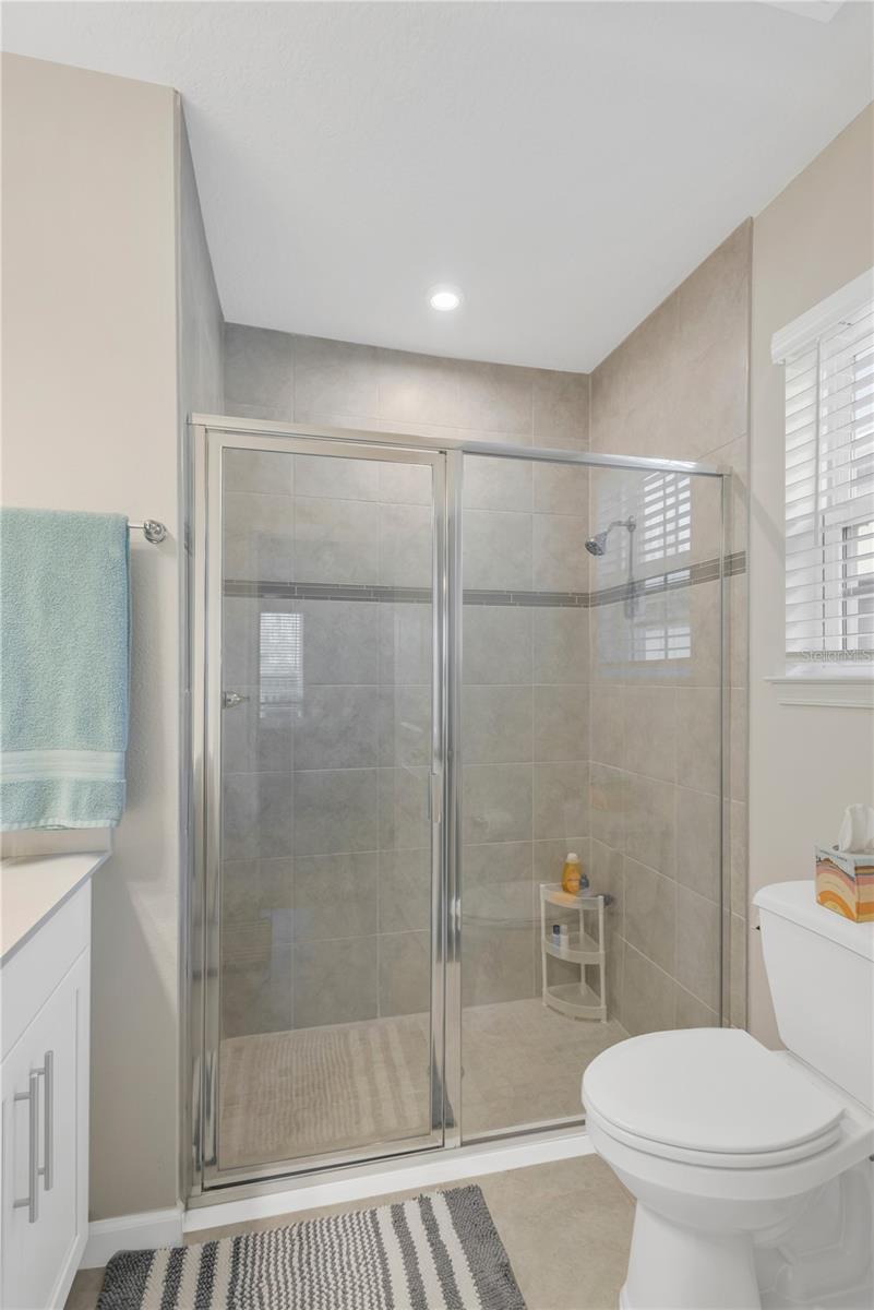 Image 17 of 30 For 18261 Turning Leaf Circle