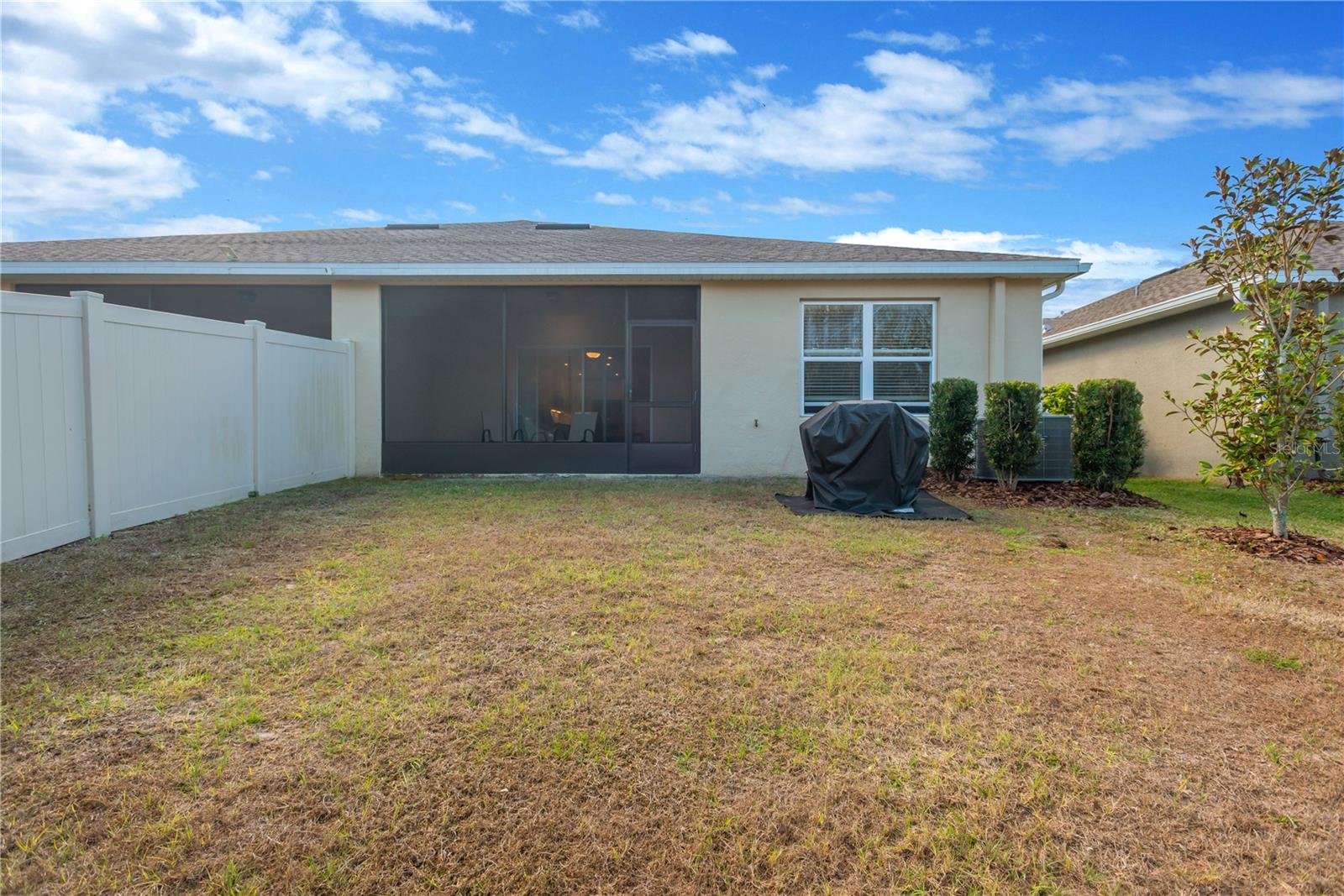 Image 25 of 30 For 18261 Turning Leaf Circle