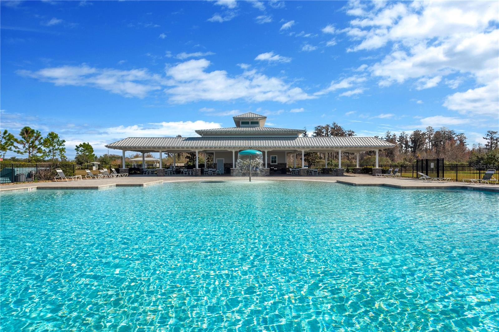 Image 27 of 30 For 18261 Turning Leaf Circle