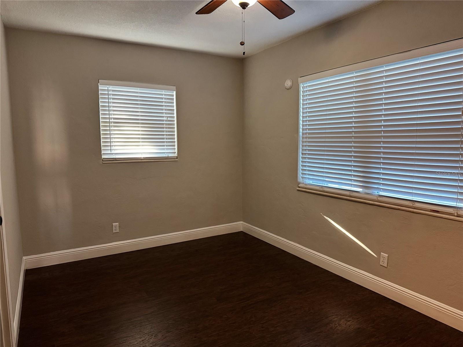 Image 11 of 17 For 3115 Manhattan Avenue