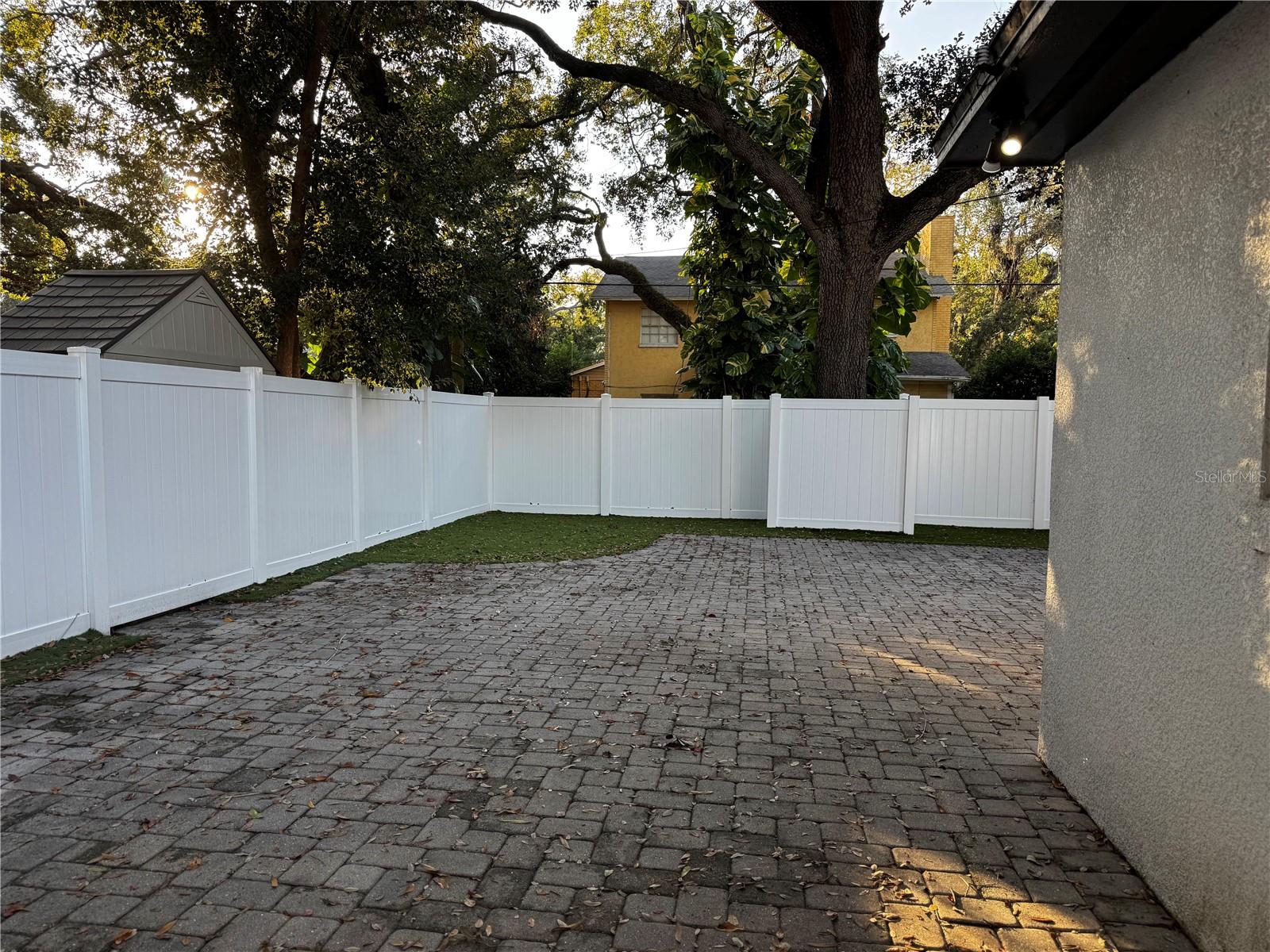 Image 14 of 17 For 3115 Manhattan Avenue