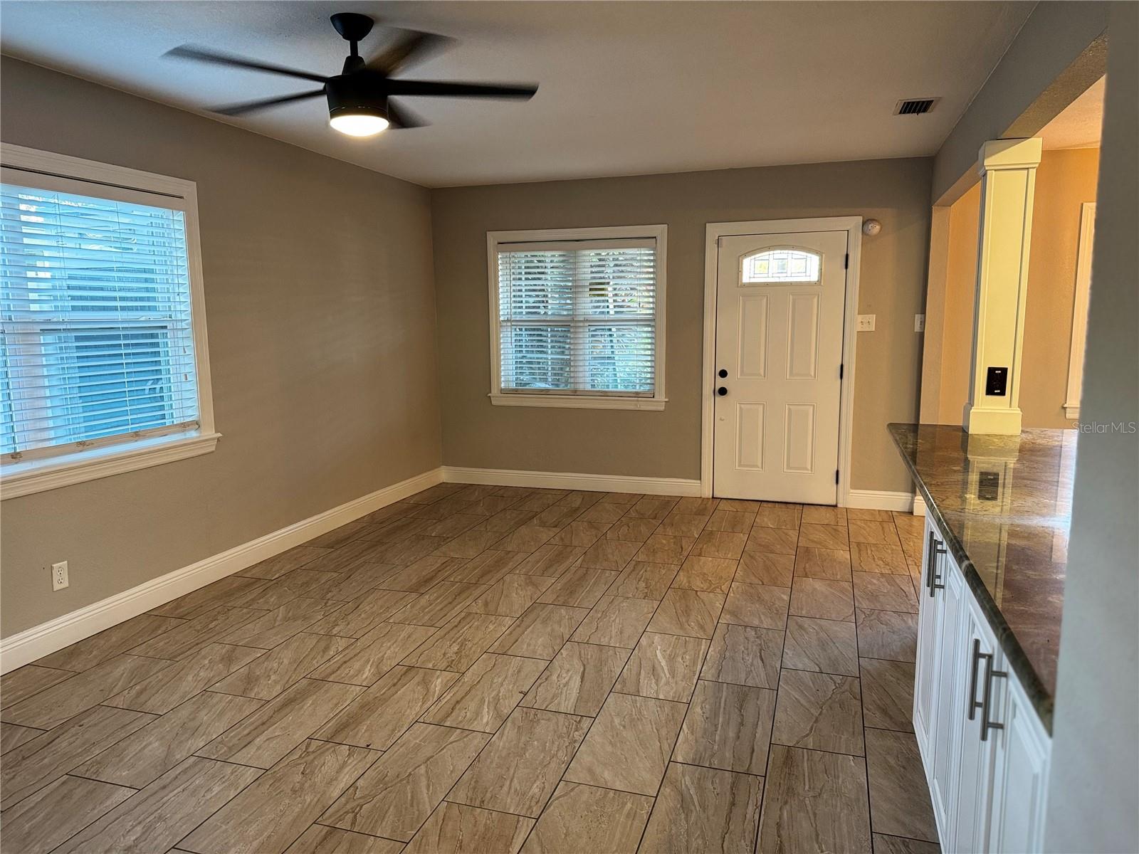 Image 9 of 17 For 3115 Manhattan Avenue