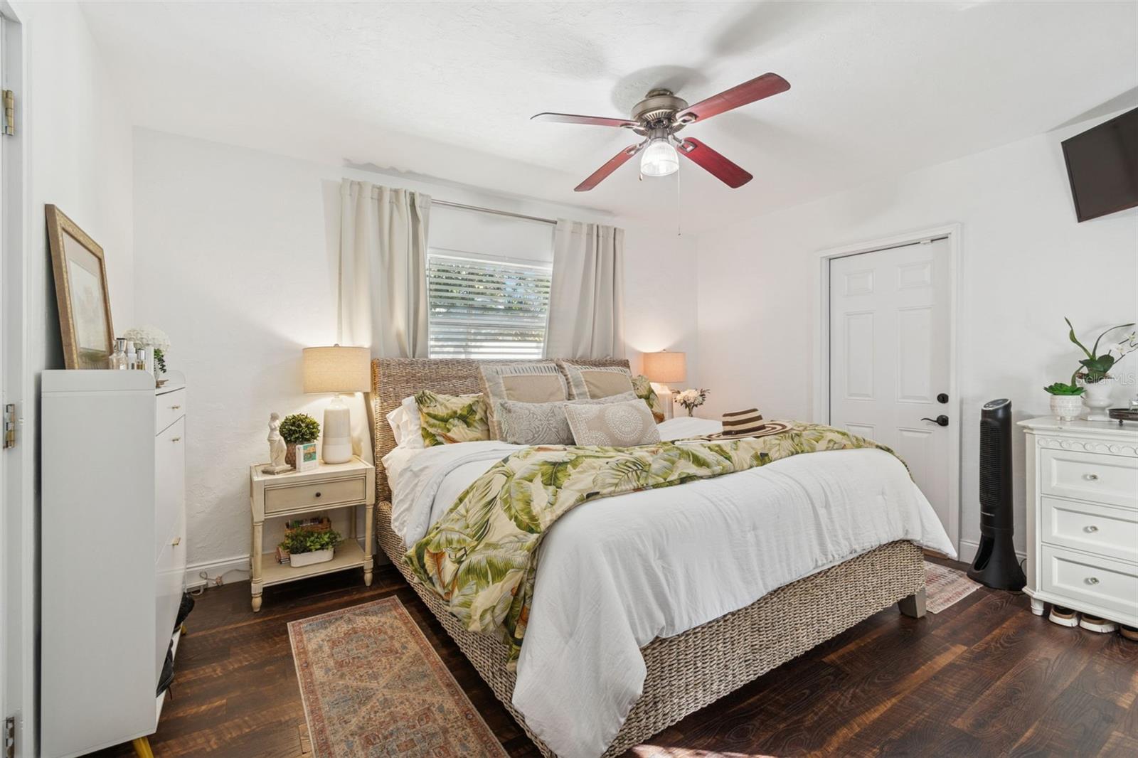 Image 27 of 55 For 6260 23rd Terrace N