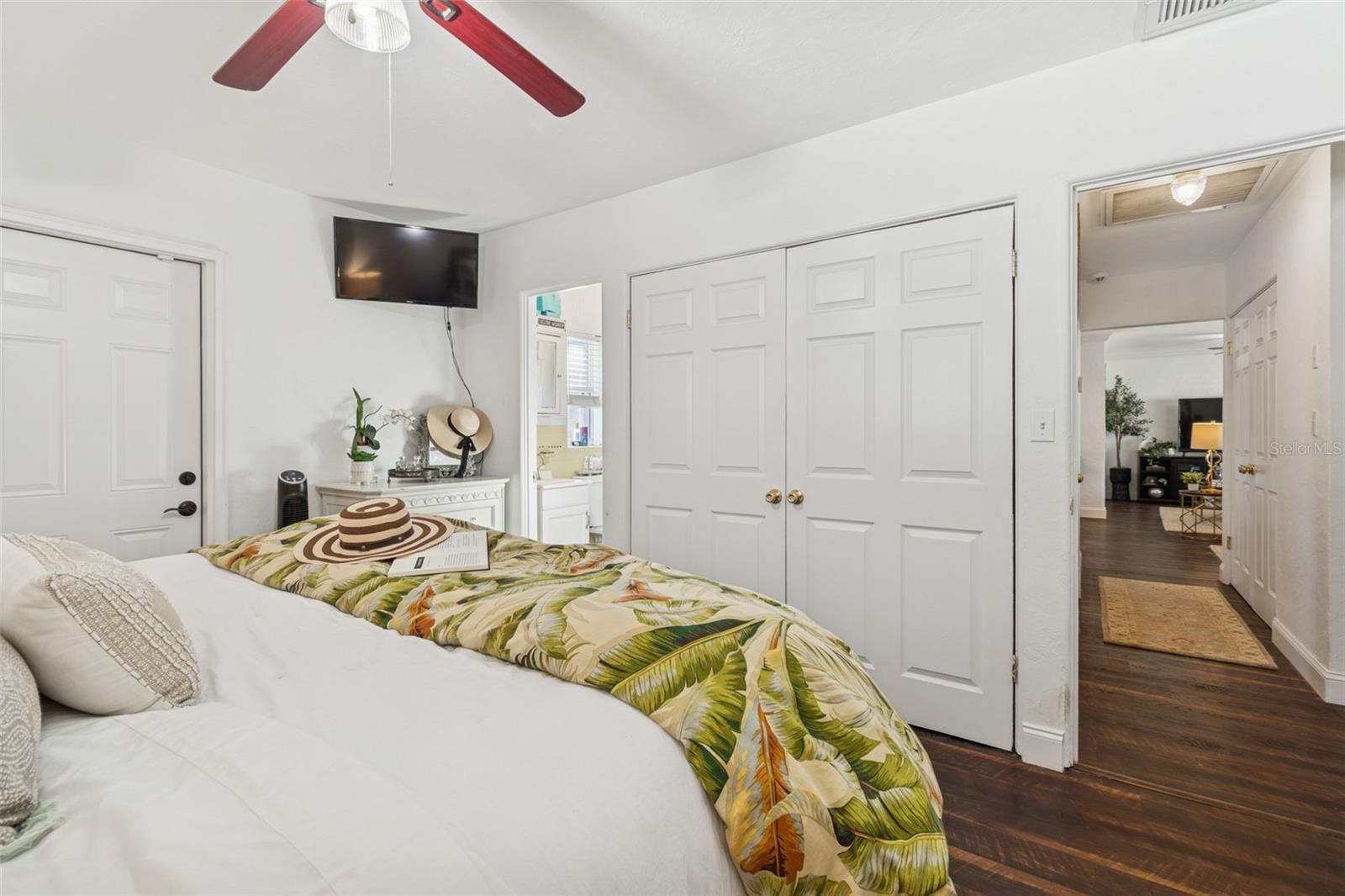 Image 30 of 55 For 6260 23rd Terrace N