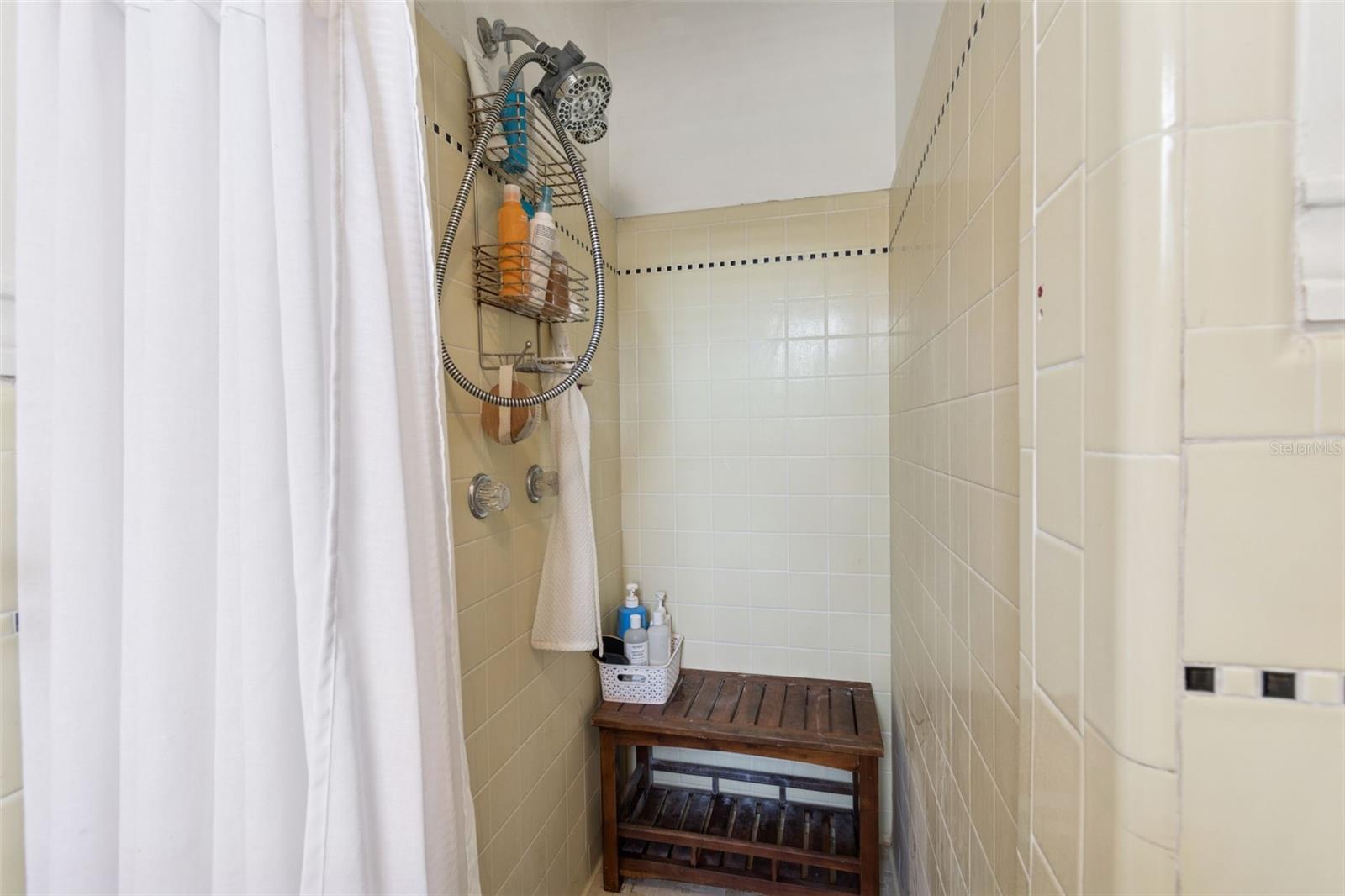 Image 32 of 55 For 6260 23rd Terrace N