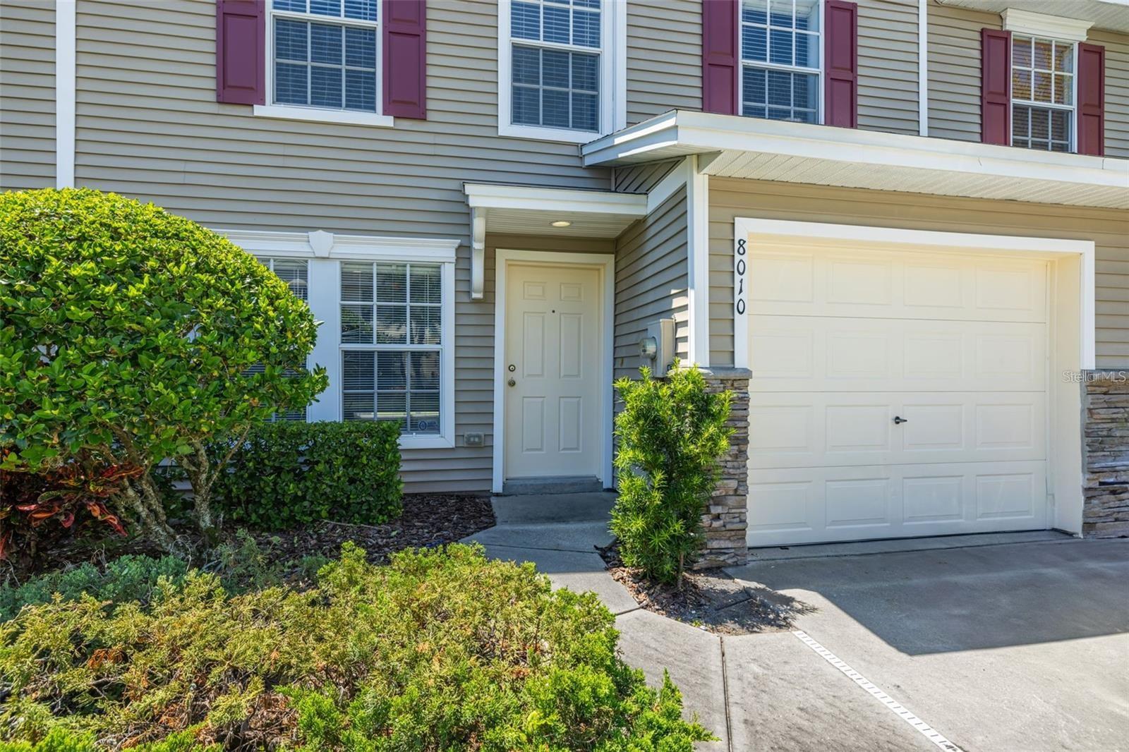 Image 2 of 29 For 8010 Thoroughbred Loop