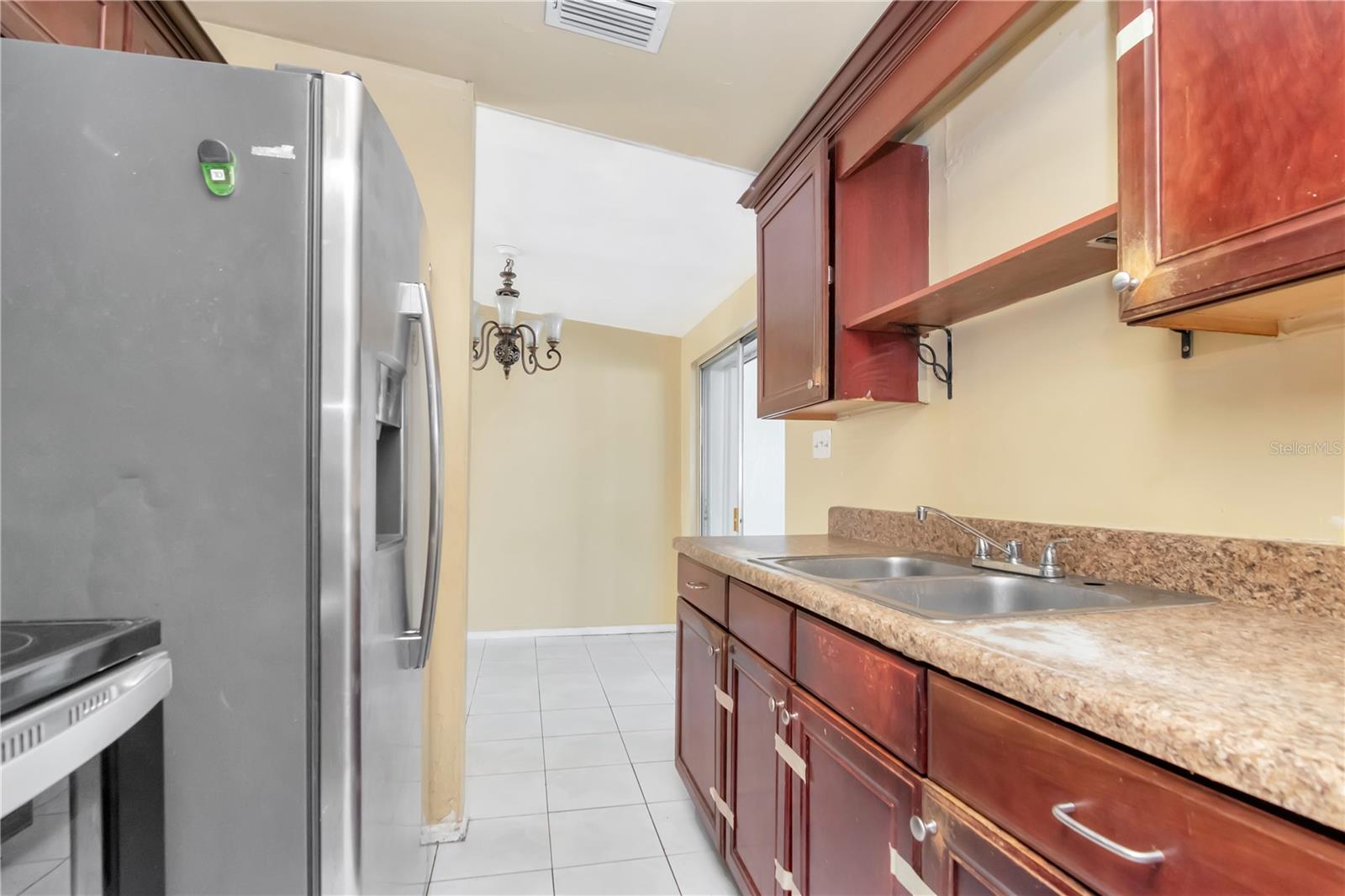 Image 10 of 37 For 6903 Larmon Street