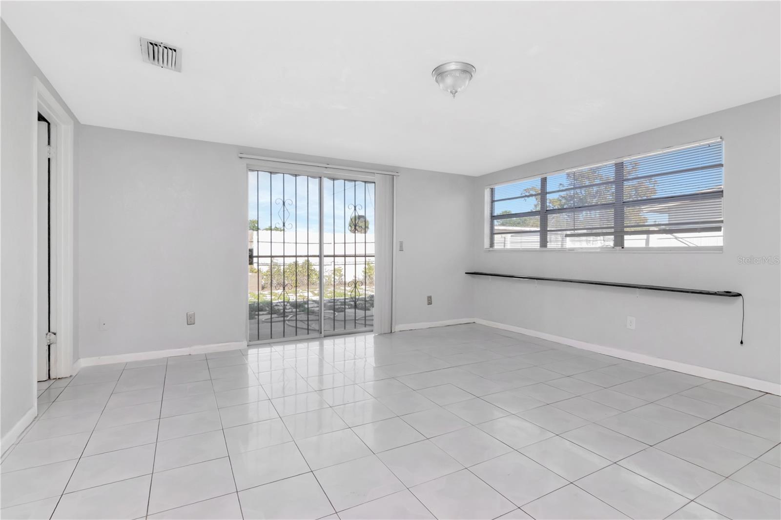 Image 14 of 37 For 6903 Larmon Street