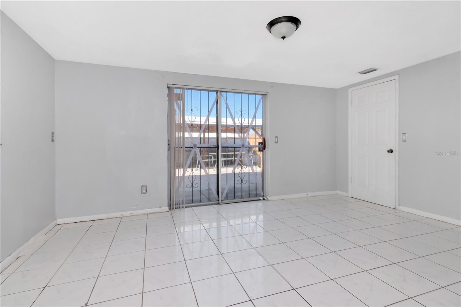 Image 15 of 37 For 6903 Larmon Street