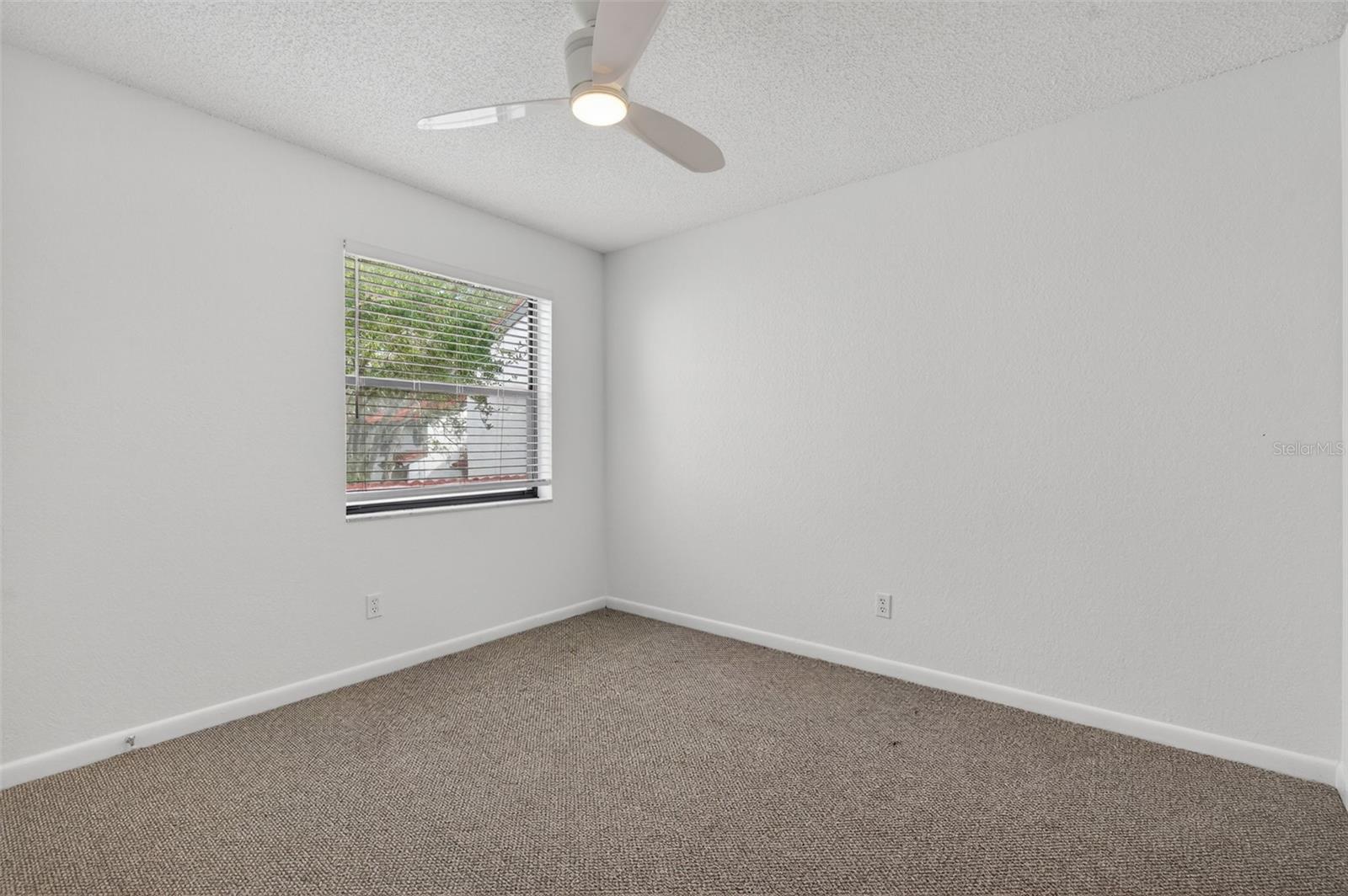 Image 18 of 58 For 484 Santa Cruz Place Ne G