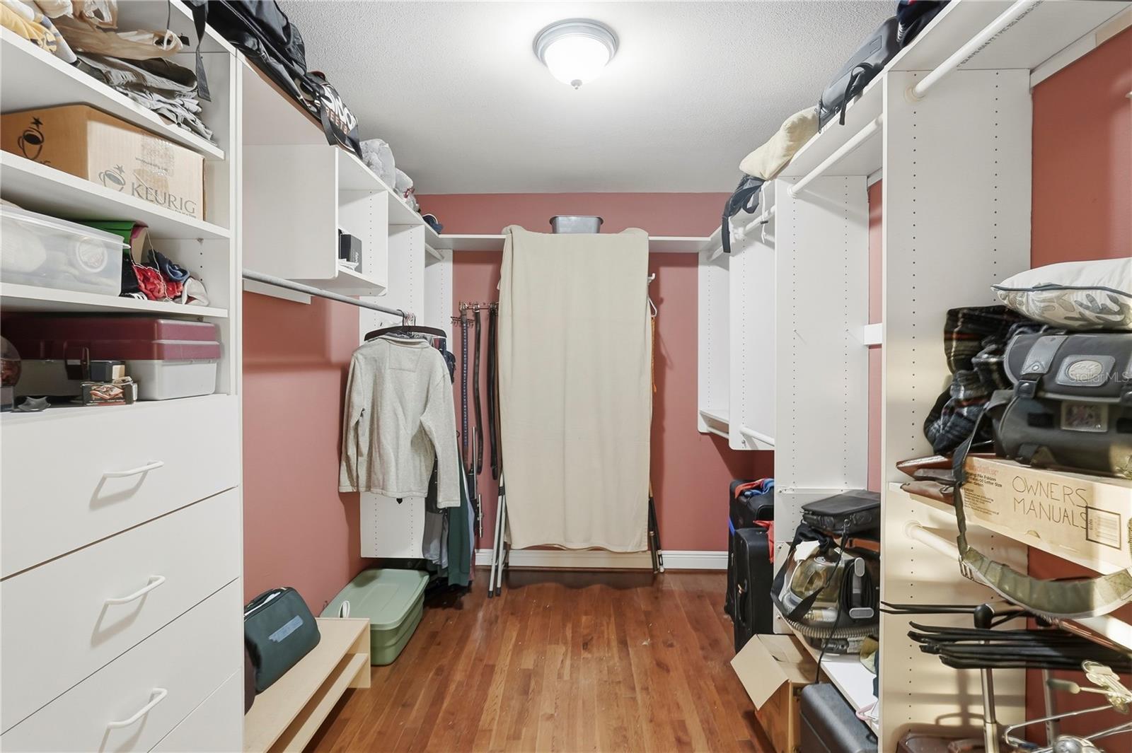 Listing photo id 20 for 7331 Demens Drive S