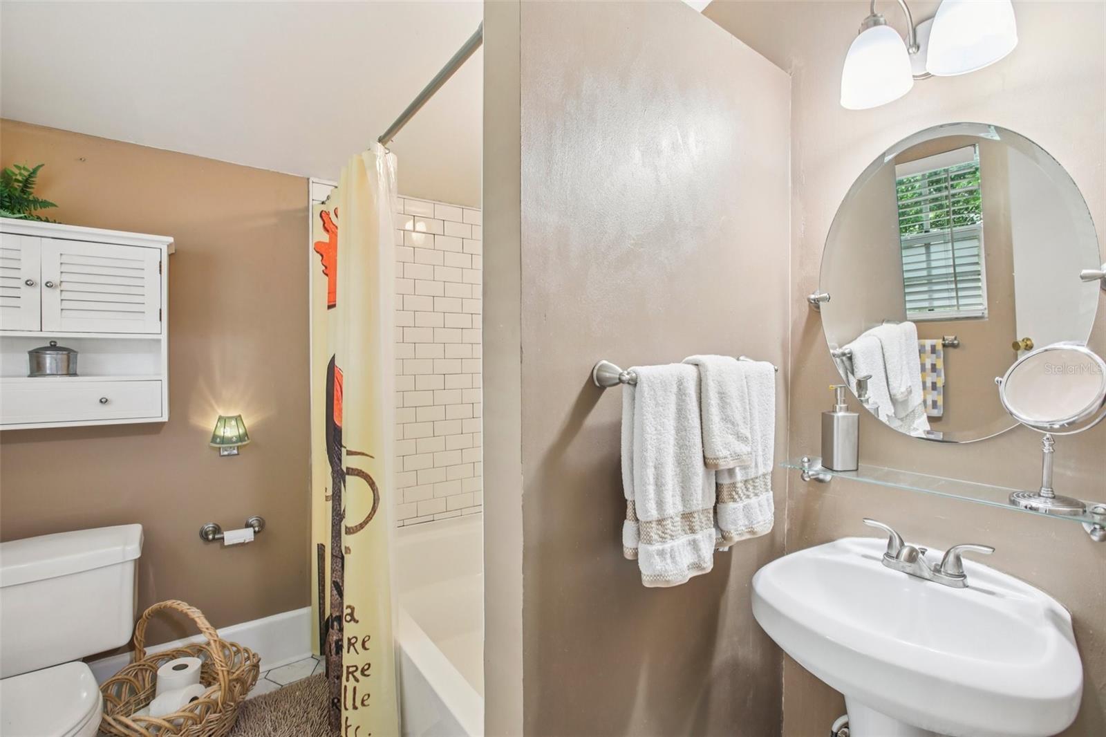 Image 27 of 60 For 501 32nd Avenue N