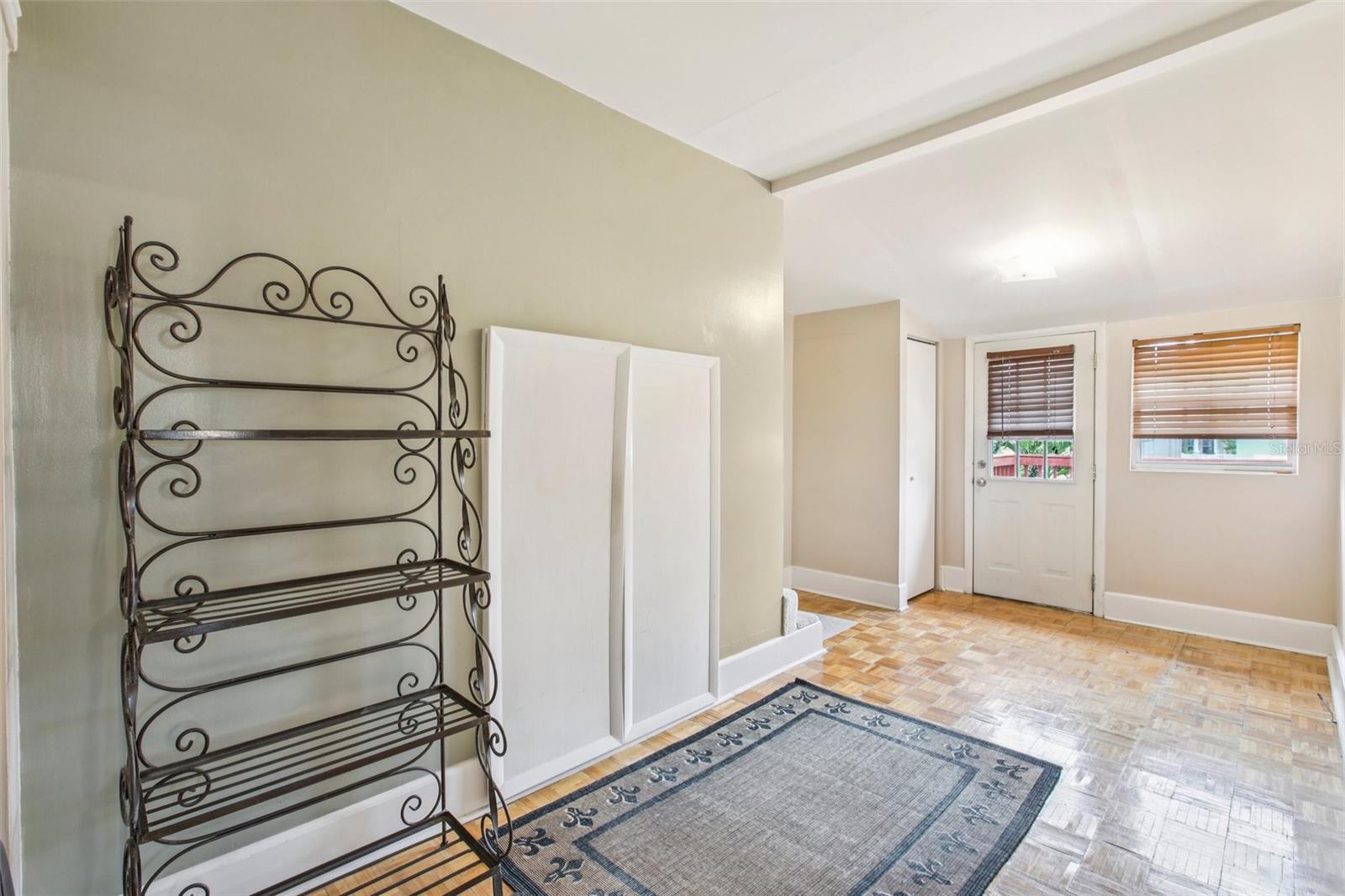 Image 37 of 60 For 501 32nd Avenue N