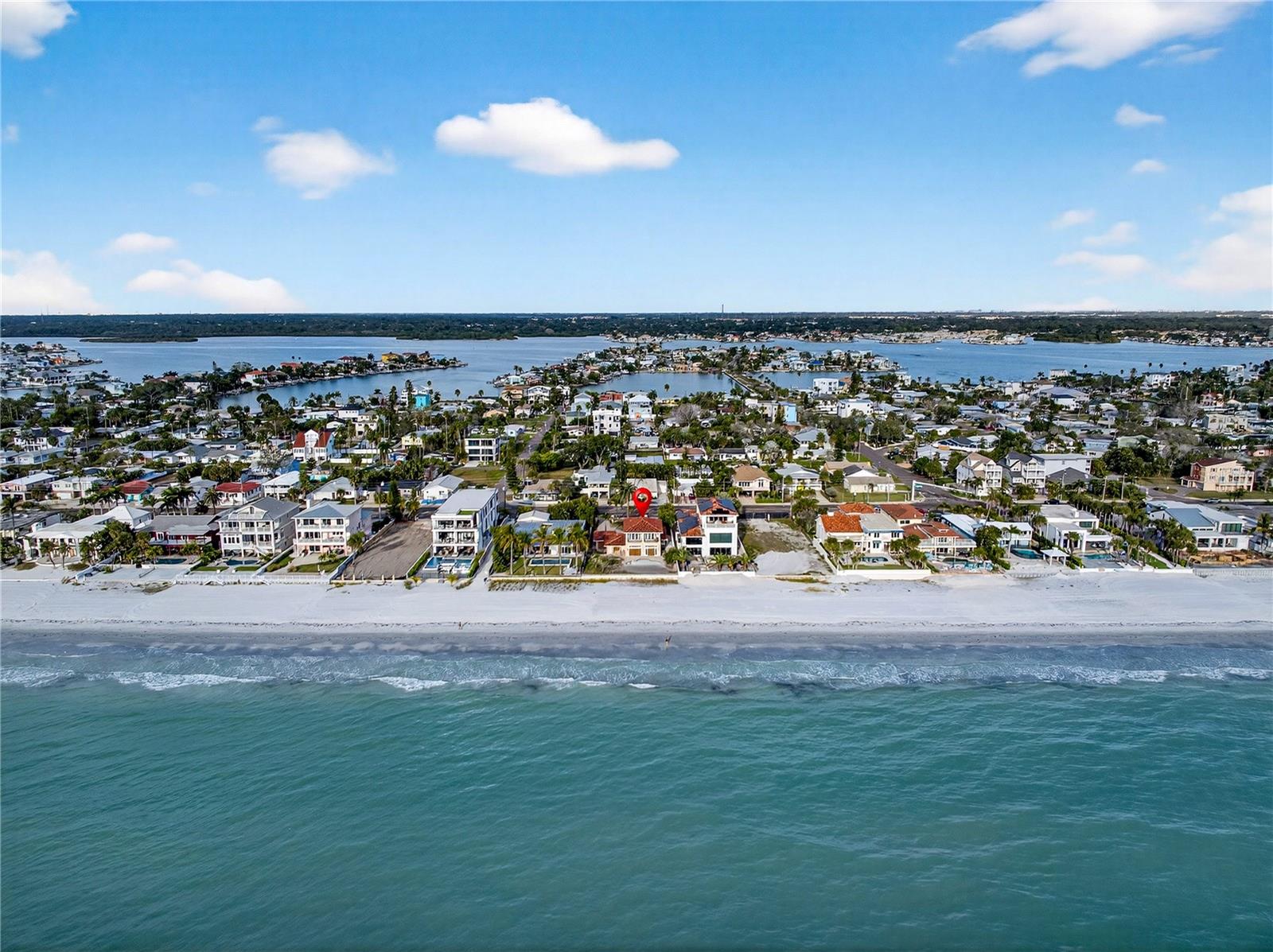 Listing photo id 39 for 16116 Gulf Boulevard