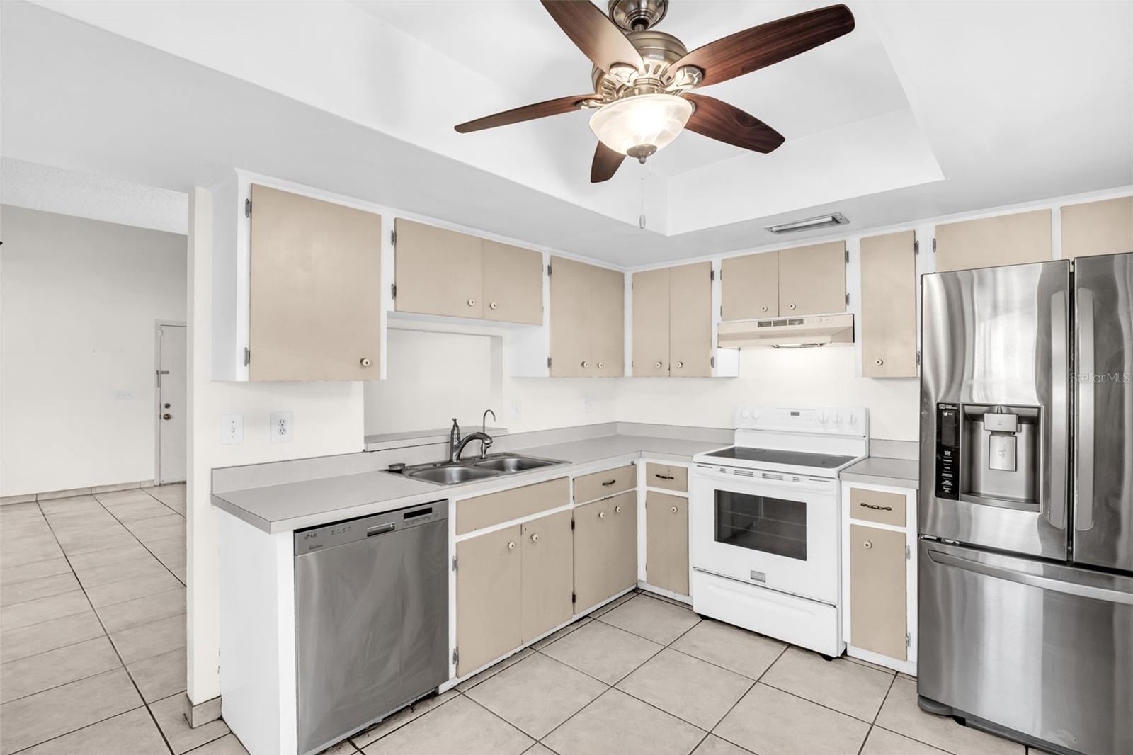 Image 11 of 35 For 2626 Cedar View Court