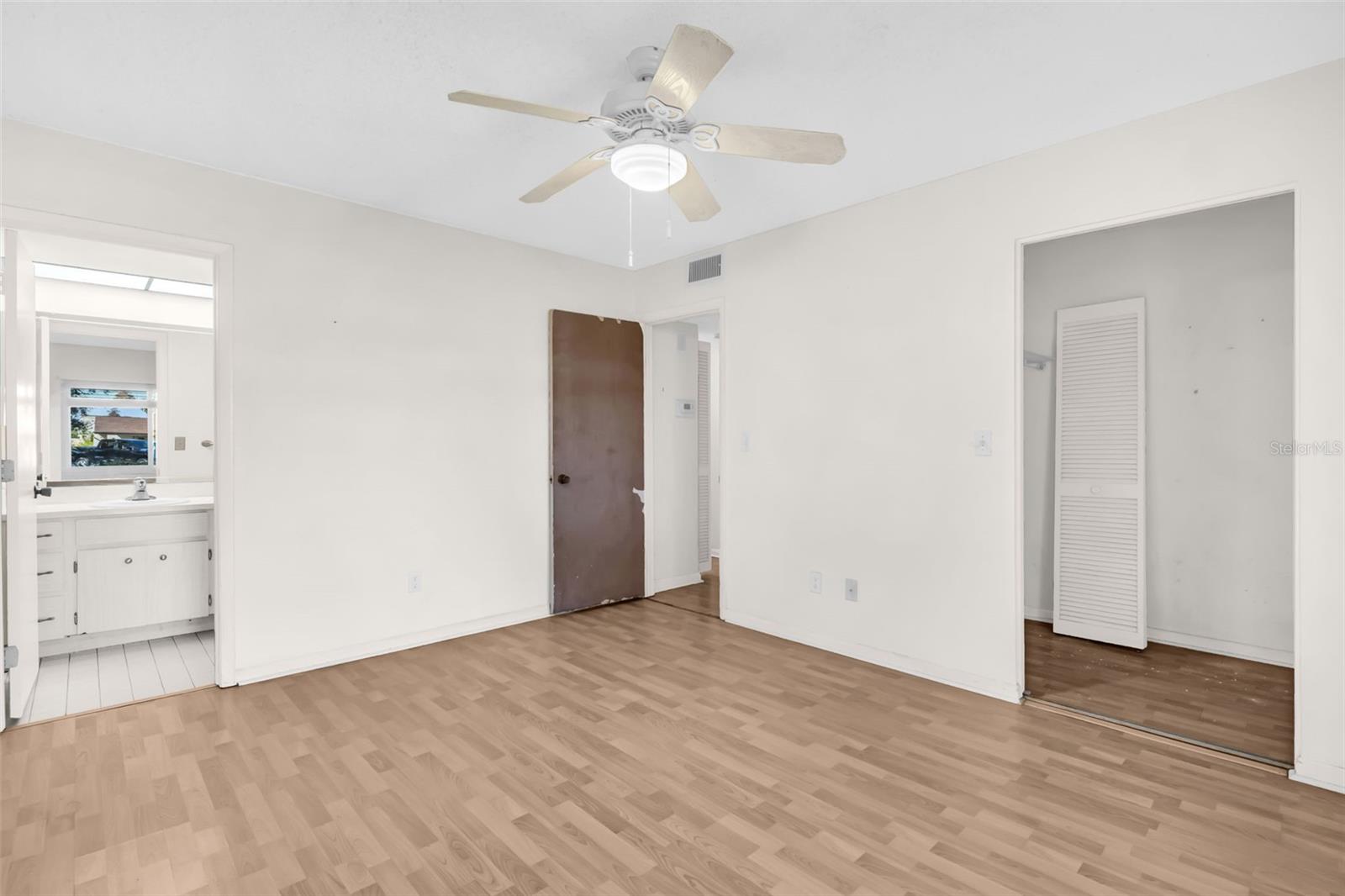 Image 16 of 35 For 2626 Cedar View Court