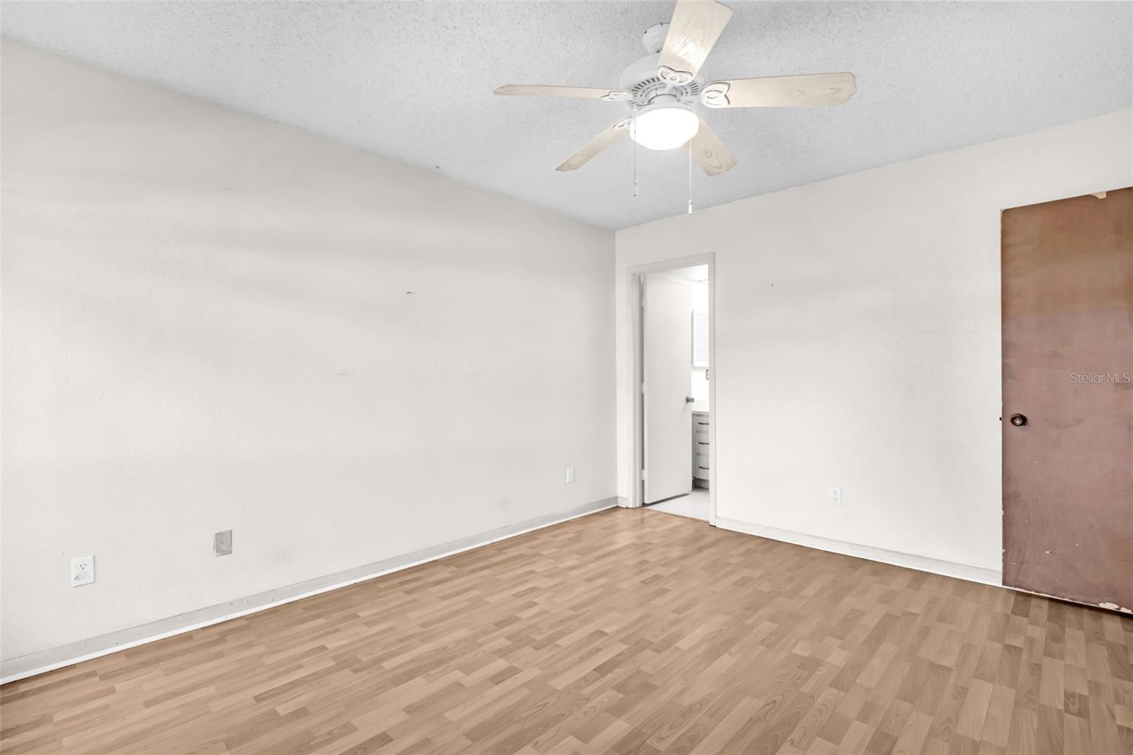 Image 17 of 35 For 2626 Cedar View Court