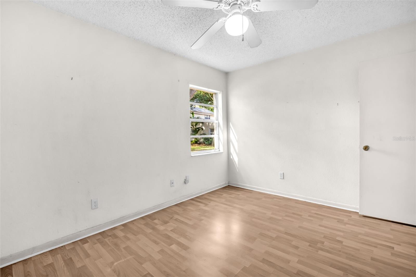 Image 20 of 35 For 2626 Cedar View Court