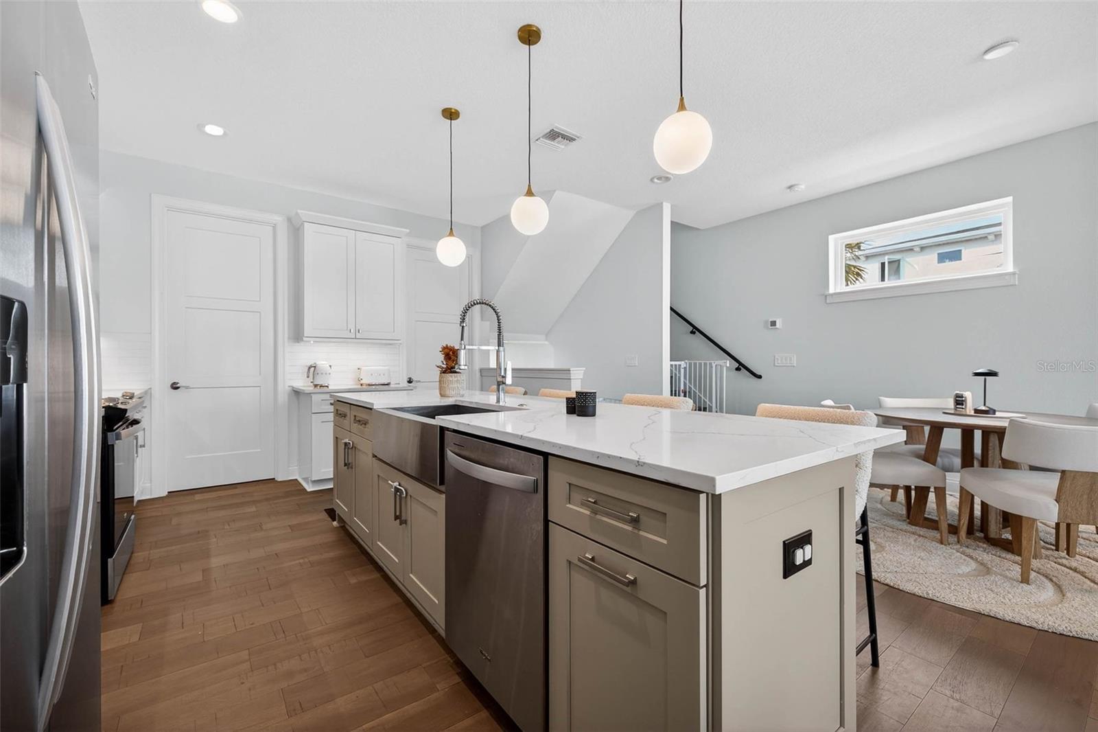 Image 13 of 40 For 4742 Legacy Park Drive