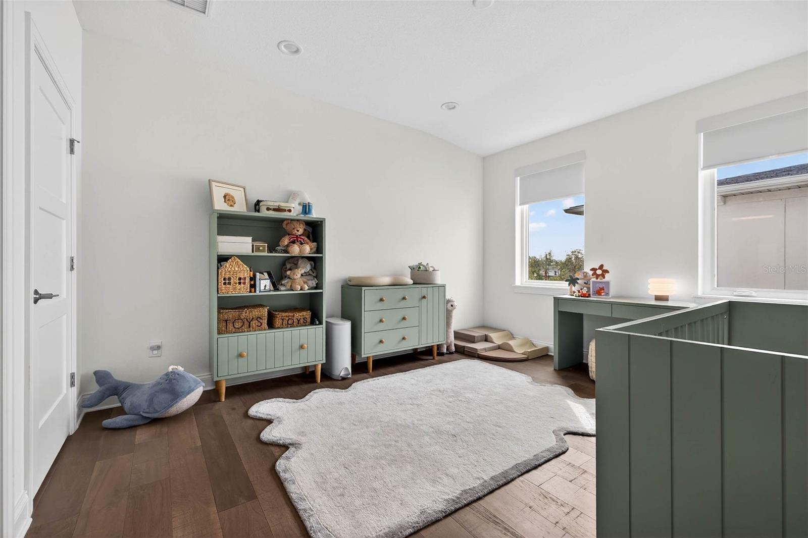 Image 28 of 40 For 4742 Legacy Park Drive