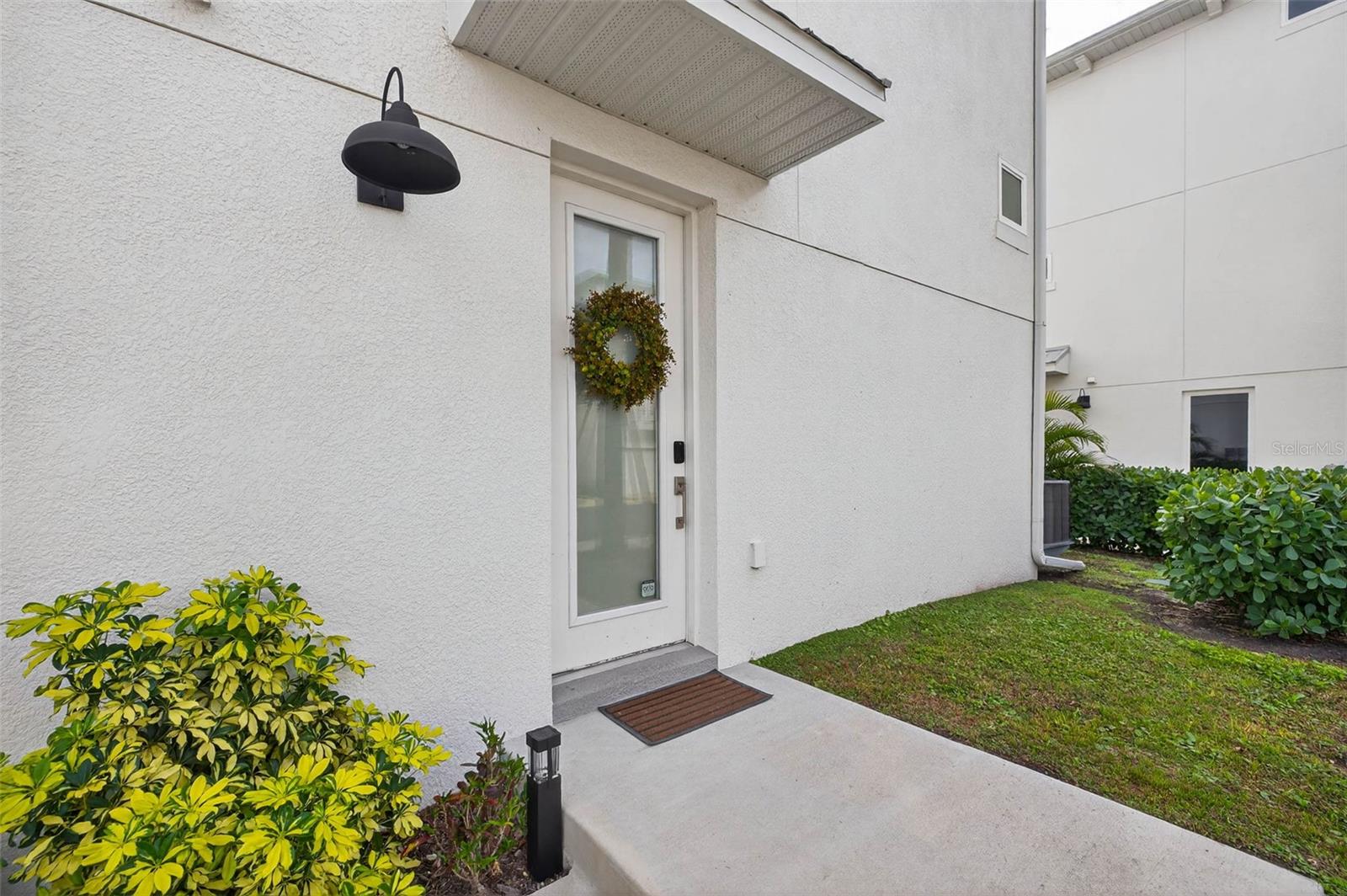 Image 3 of 40 For 4742 Legacy Park Drive