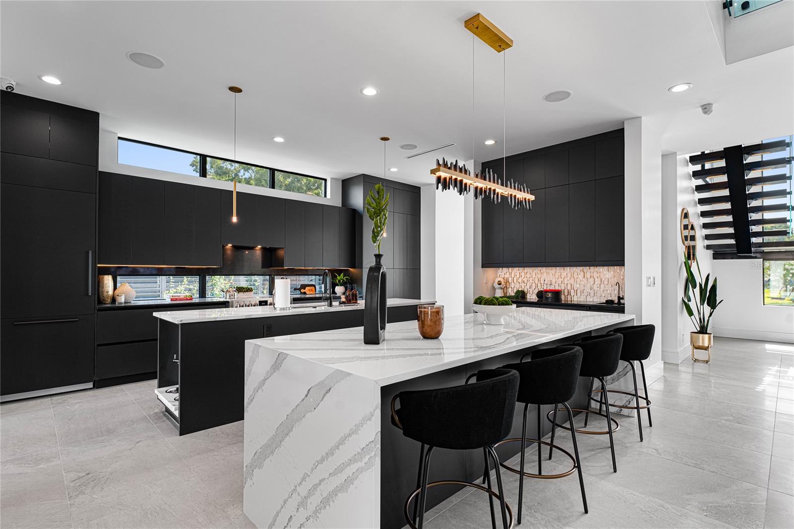 Image 20 of 34 For 2519 Riverside Drive