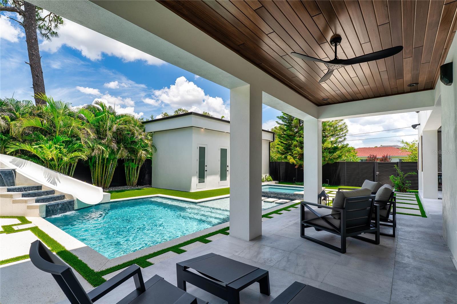 Image 21 of 34 For 2519 Riverside Drive