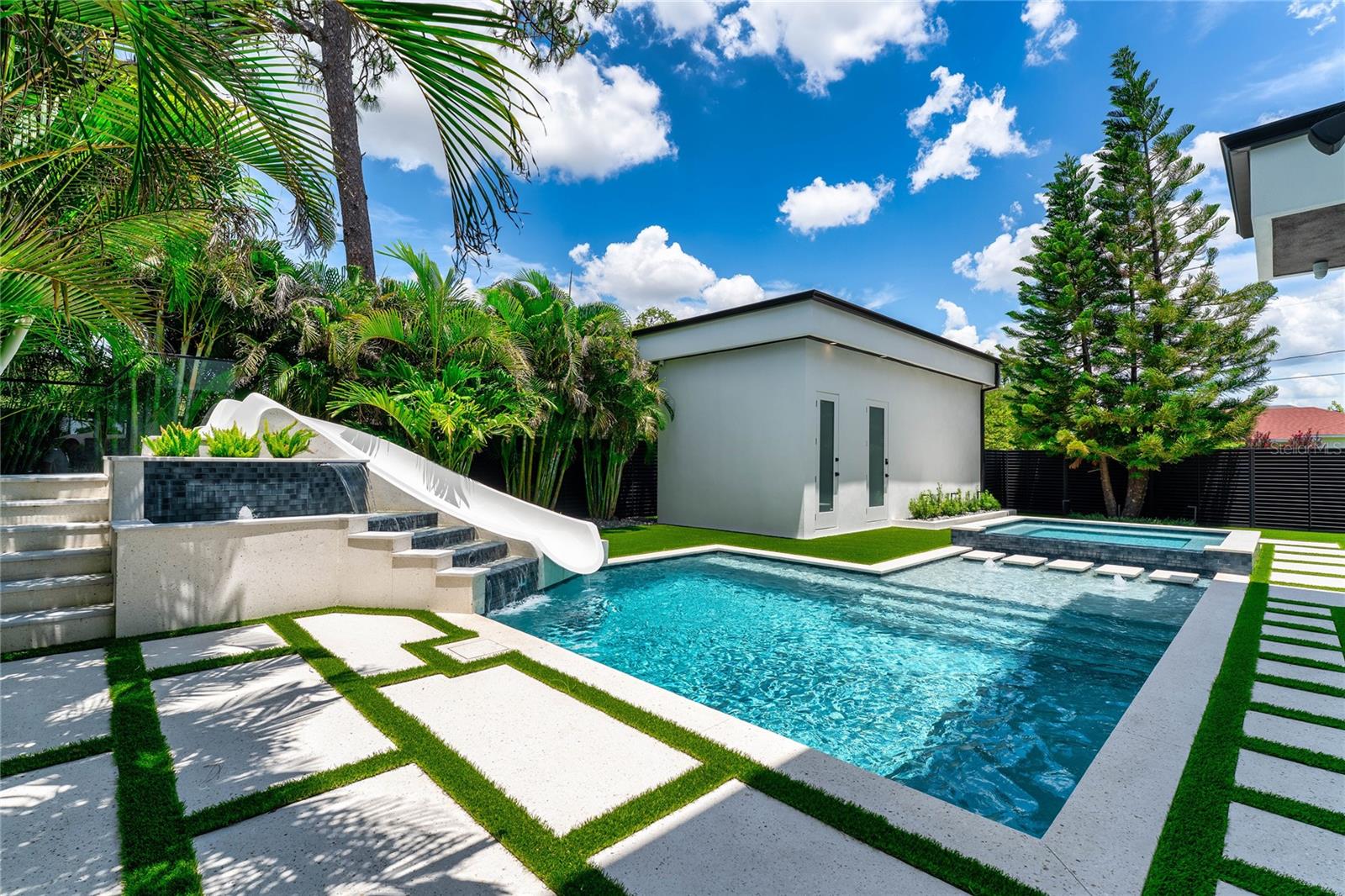 Image 33 of 34 For 2519 Riverside Drive