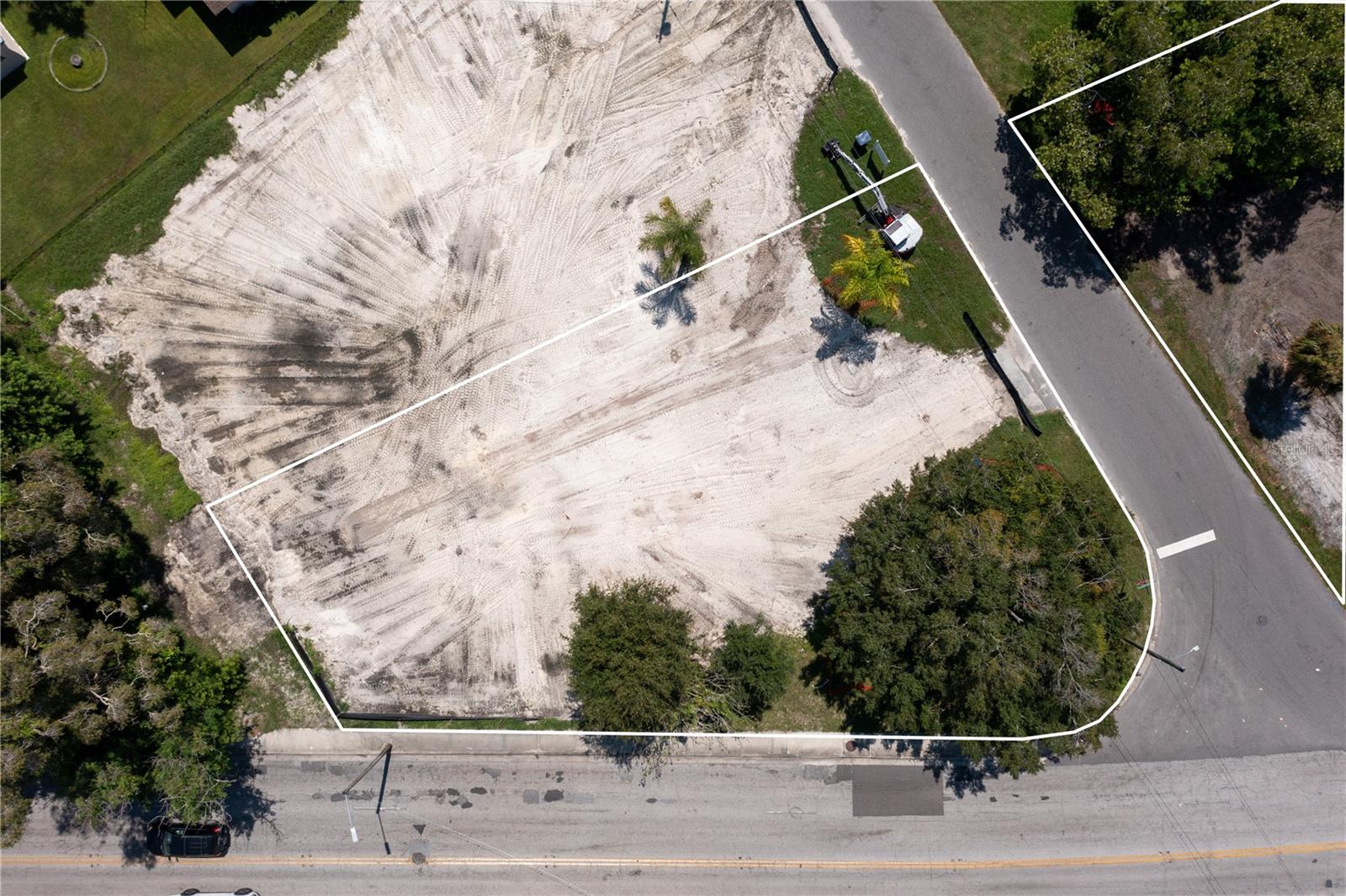 Image 34 of 34 For 2519 Riverside Drive