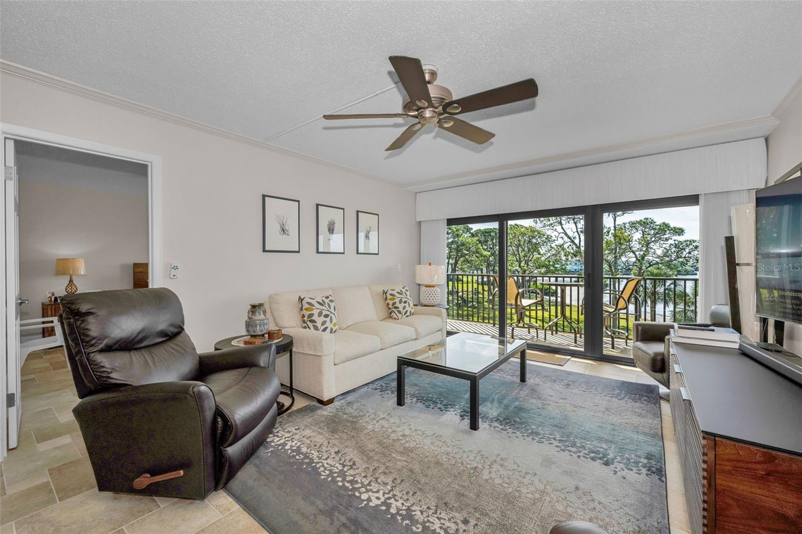 Image 18 of 70 For 2700 Bayshore Boulevard 11-209