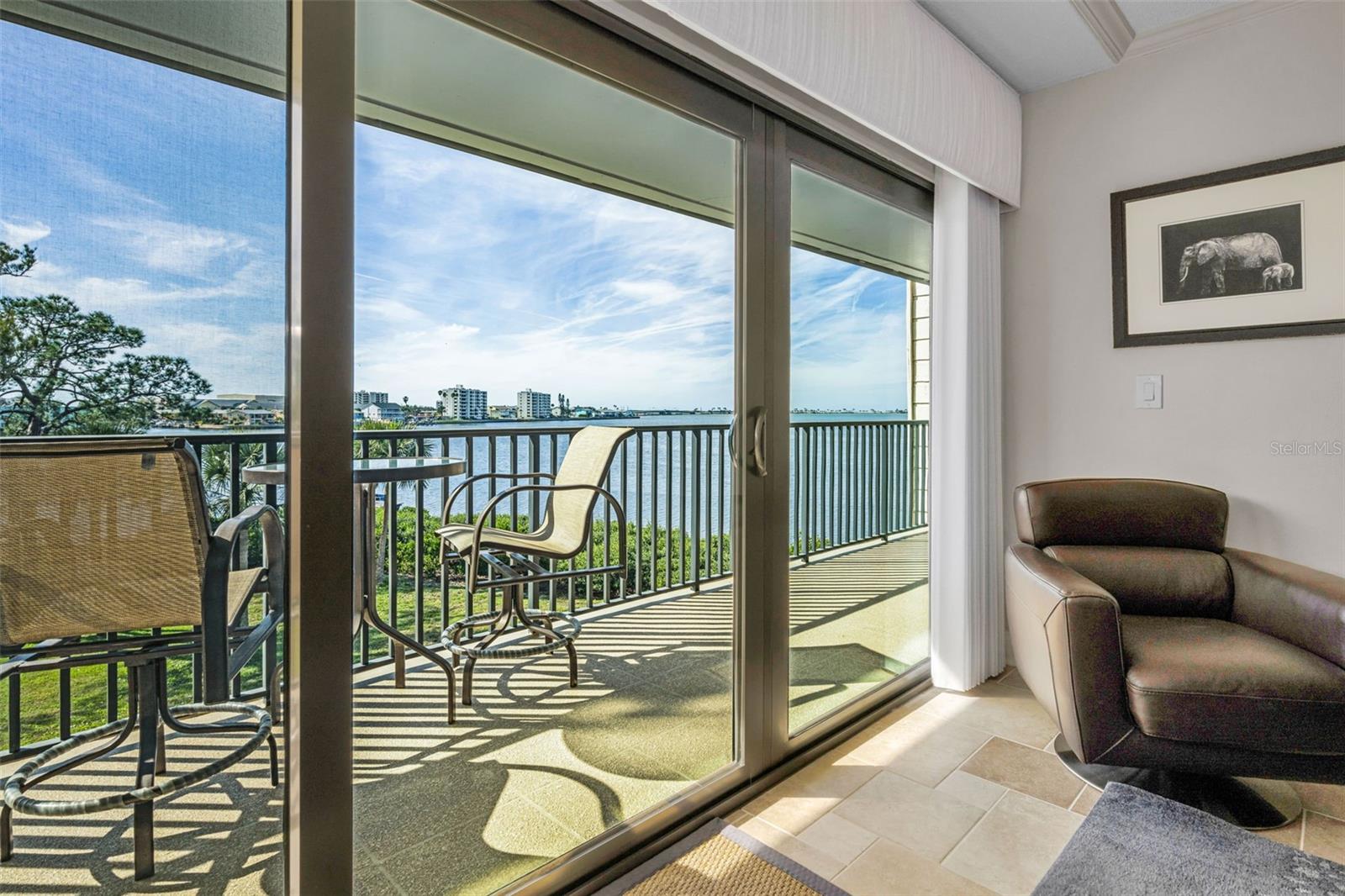 Image 20 of 70 For 2700 Bayshore Boulevard 11-209