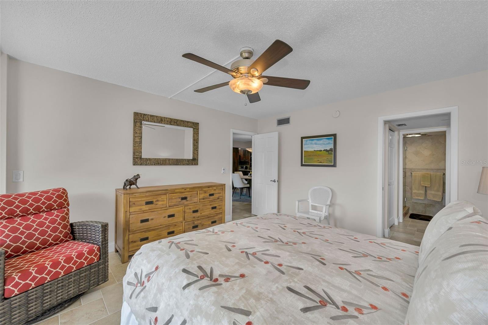 Image 28 of 70 For 2700 Bayshore Boulevard 11-209