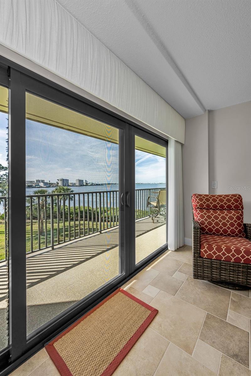 Image 29 of 70 For 2700 Bayshore Boulevard 11-209