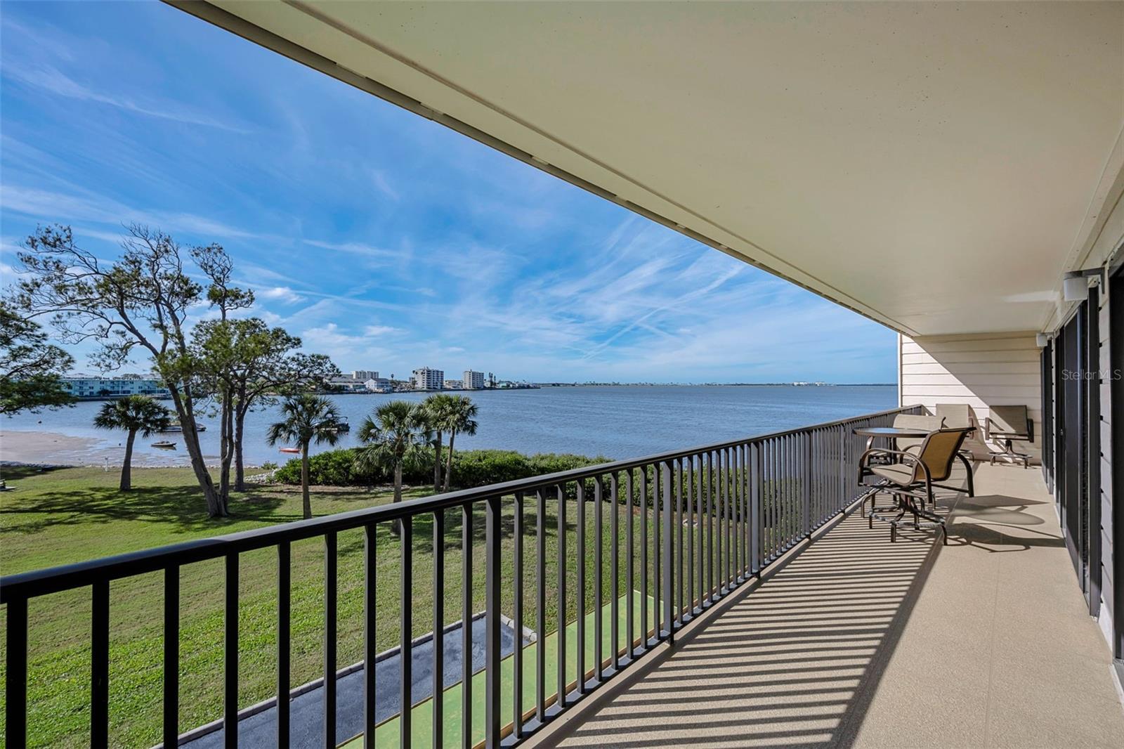 Image 30 of 70 For 2700 Bayshore Boulevard 11-209