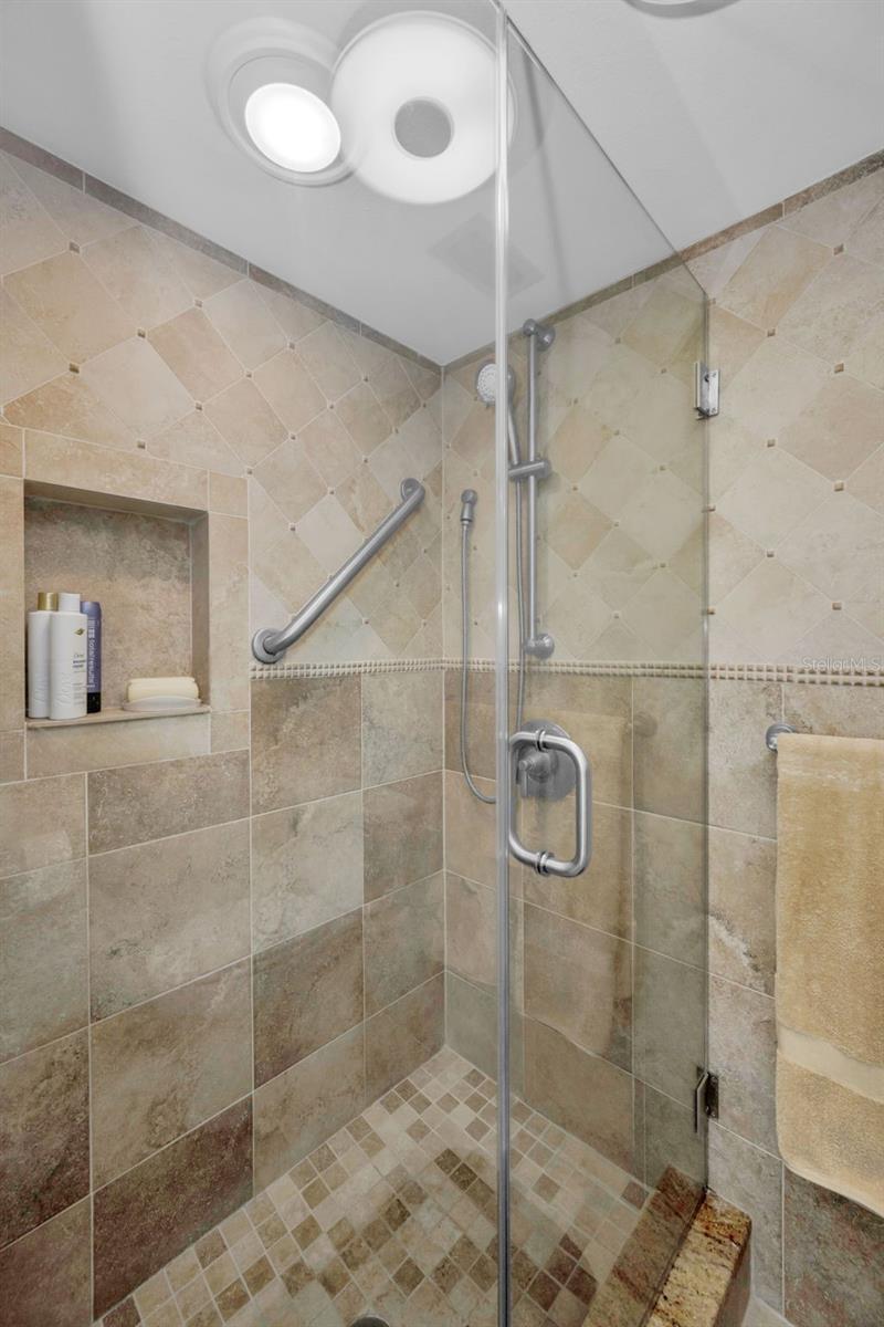 Image 32 of 70 For 2700 Bayshore Boulevard 11-209