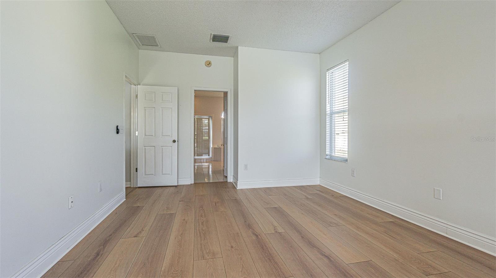 Image 40 of 53 For 27226 Sea Breeze Way