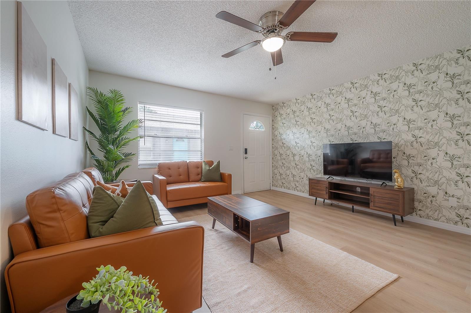 Image 3 of 29 For 6908 Macdill Avenue A